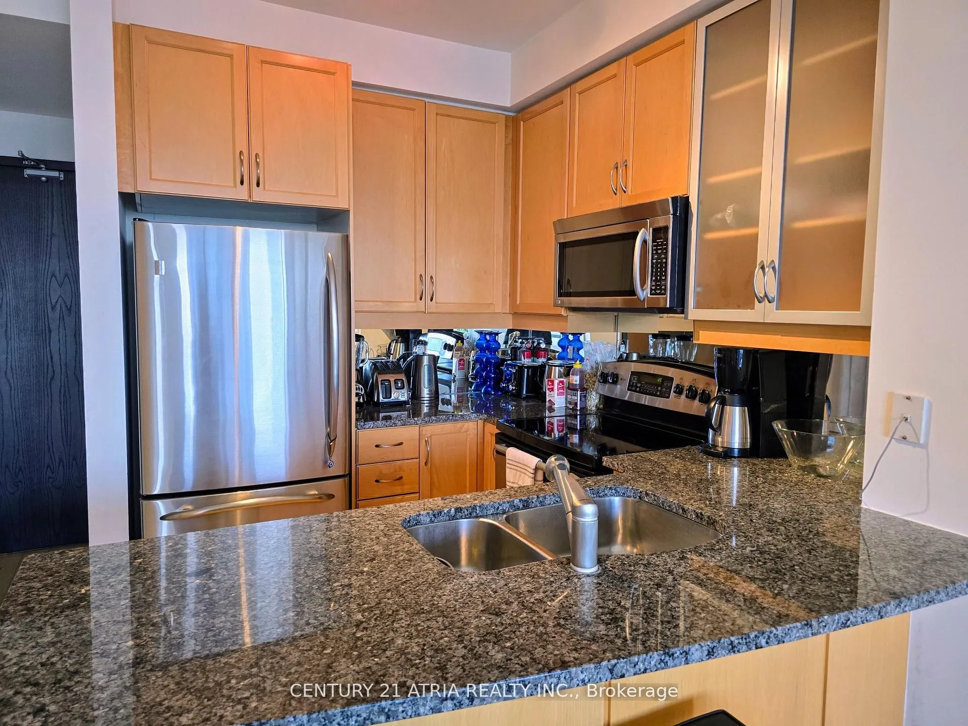 18 Yorkville Avenue, #3103