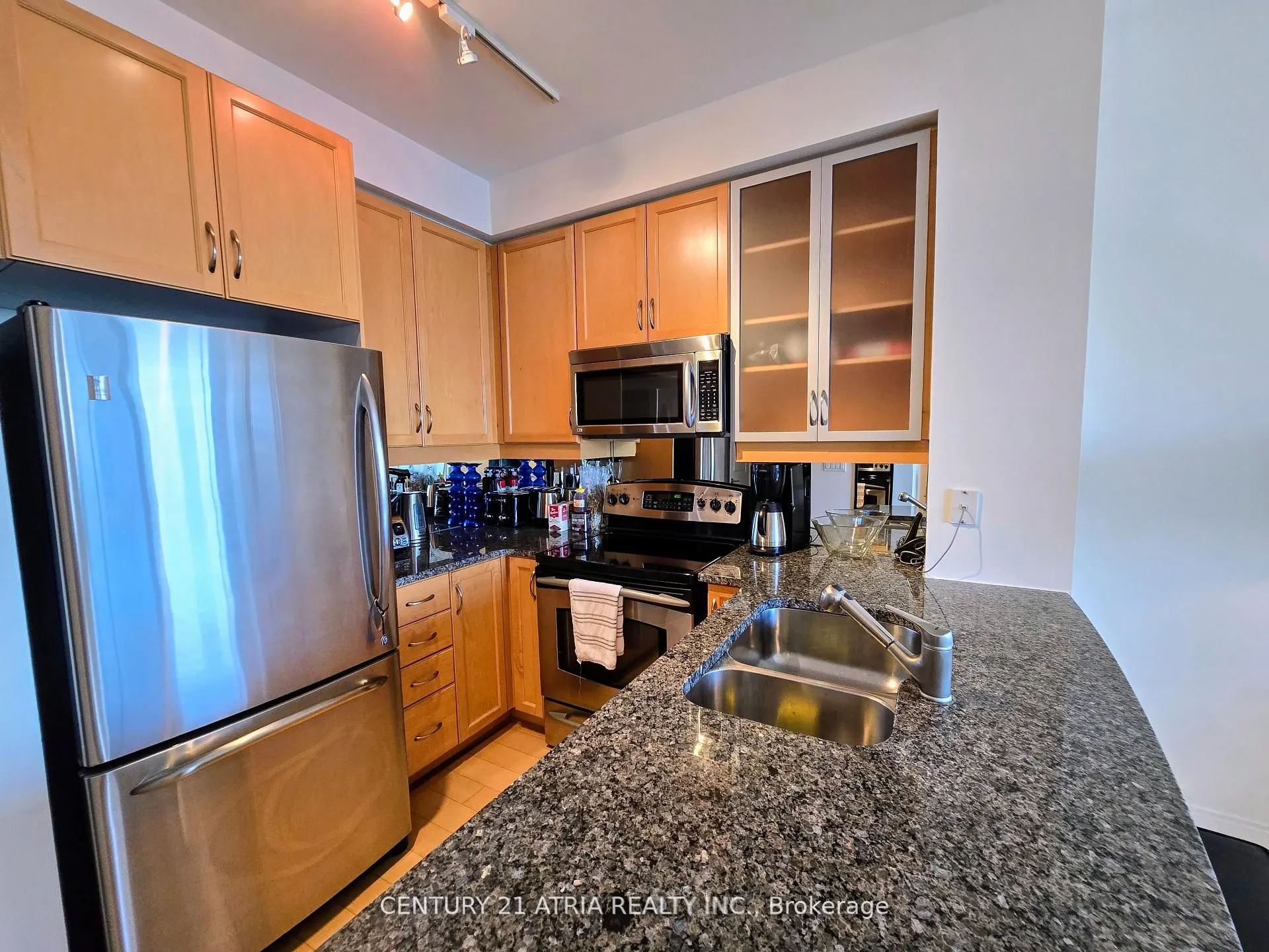 18 Yorkville Avenue, #3103