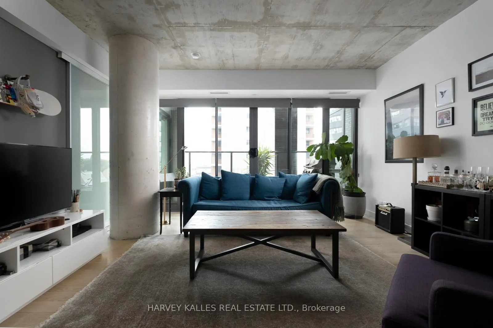 111 Bathurst Street, #401