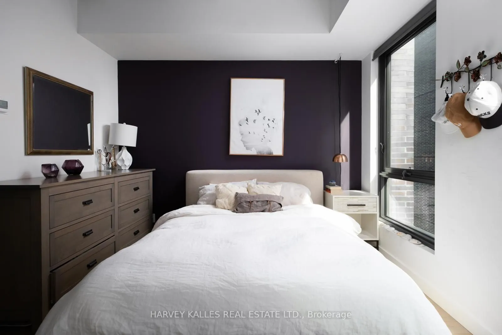 111 Bathurst Street, #401