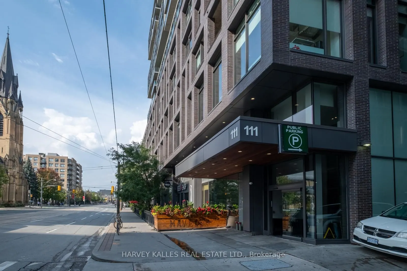 111 Bathurst Street, #401
