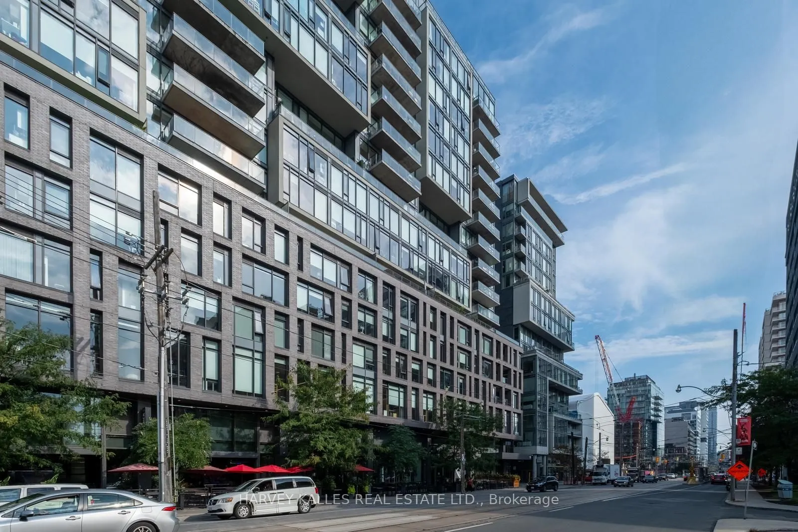 111 Bathurst Street, #401
