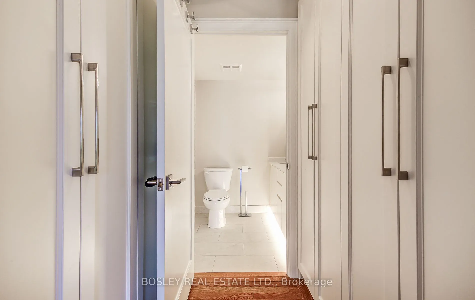62 Wellesley Street W, #702