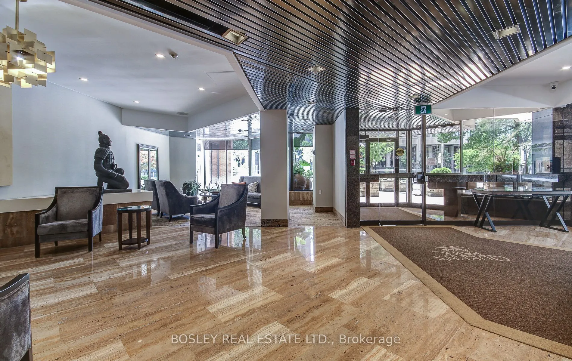 62 Wellesley Street W, #702