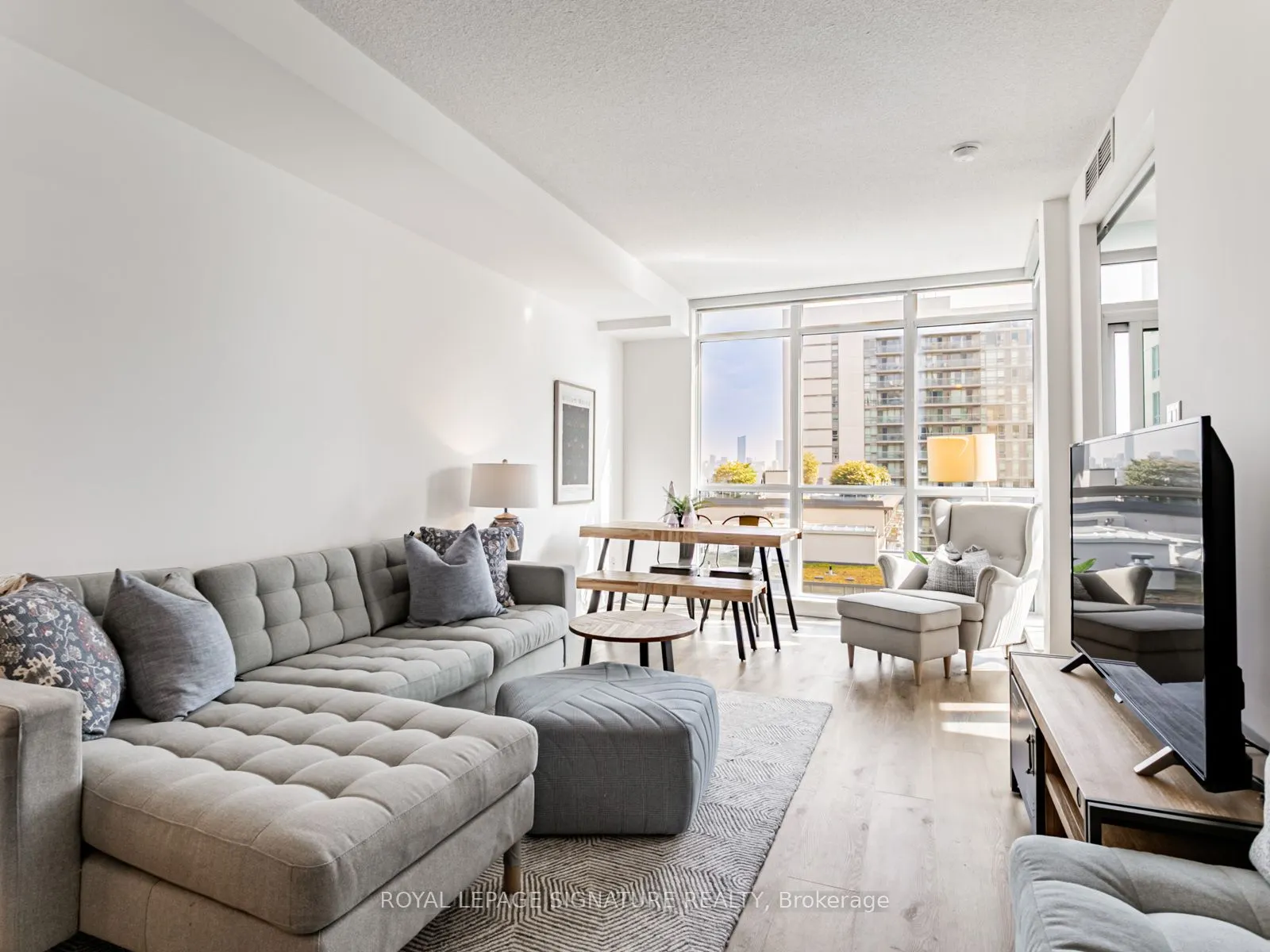 1171 Queen Street W, #1208