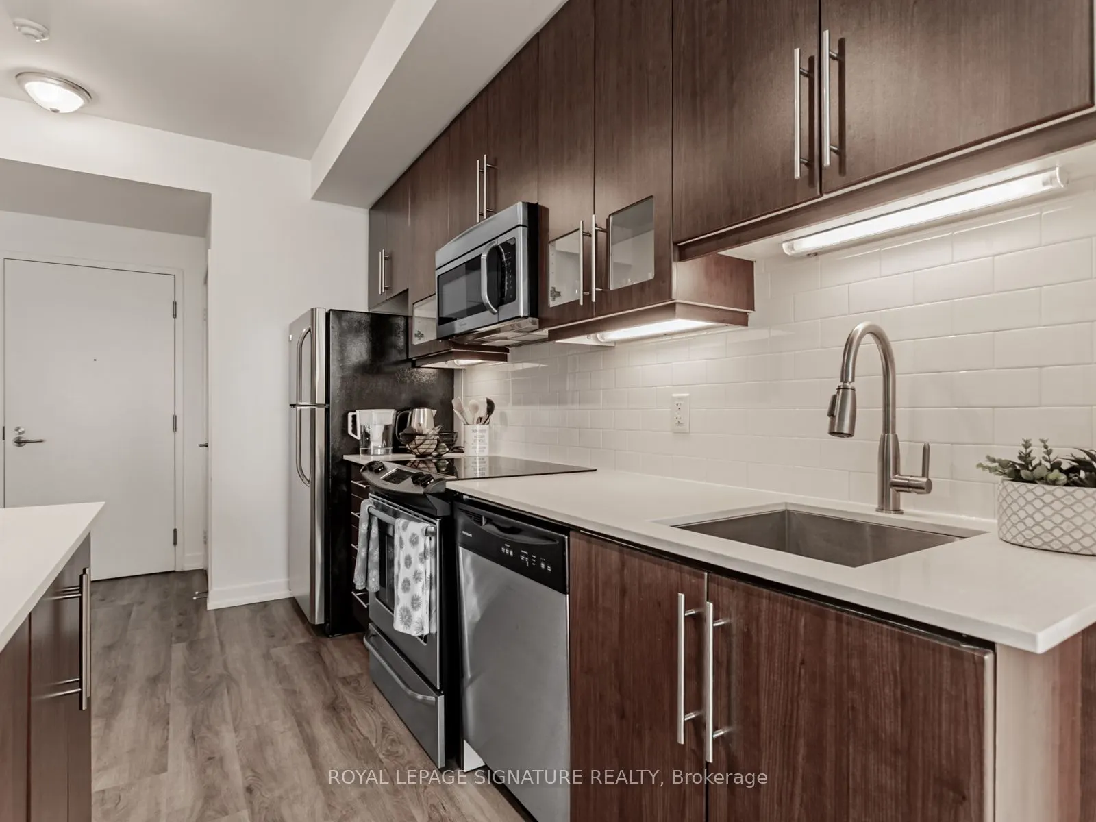 1171 Queen Street W, #1208