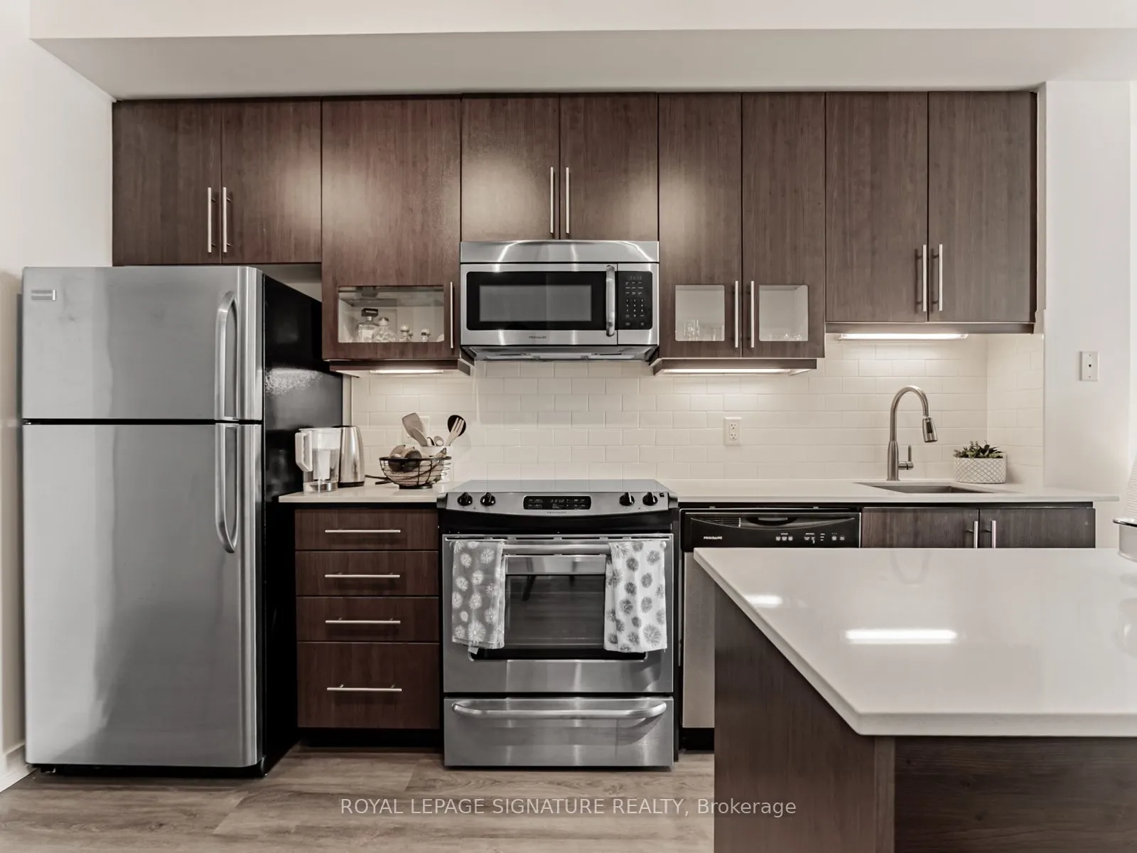 1171 Queen Street W, #1208