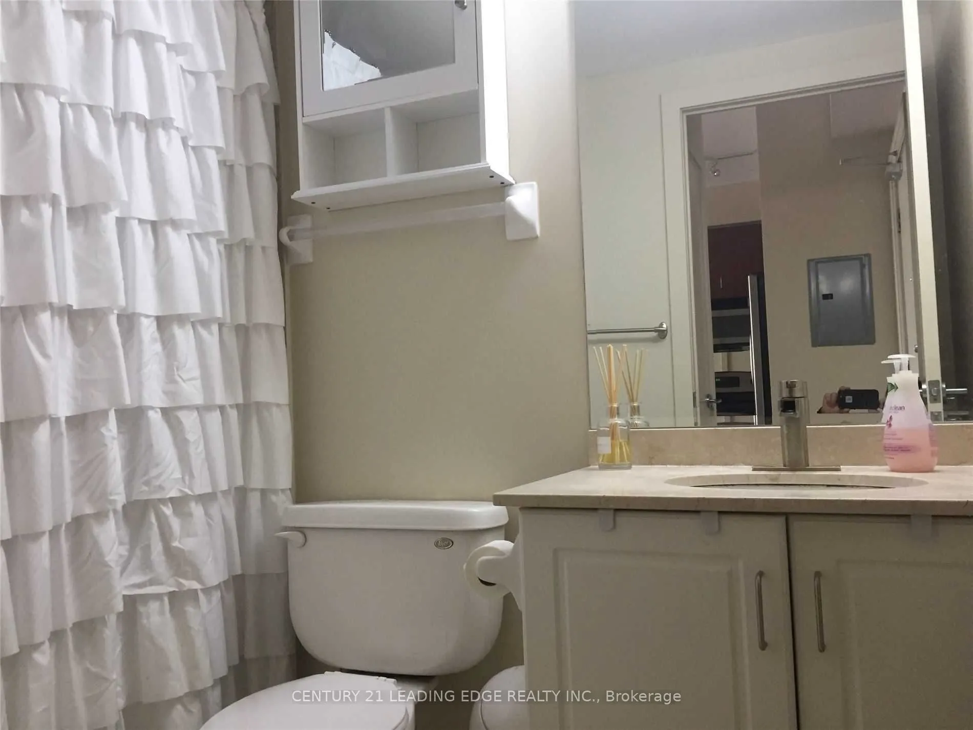438 King Street W, #1018