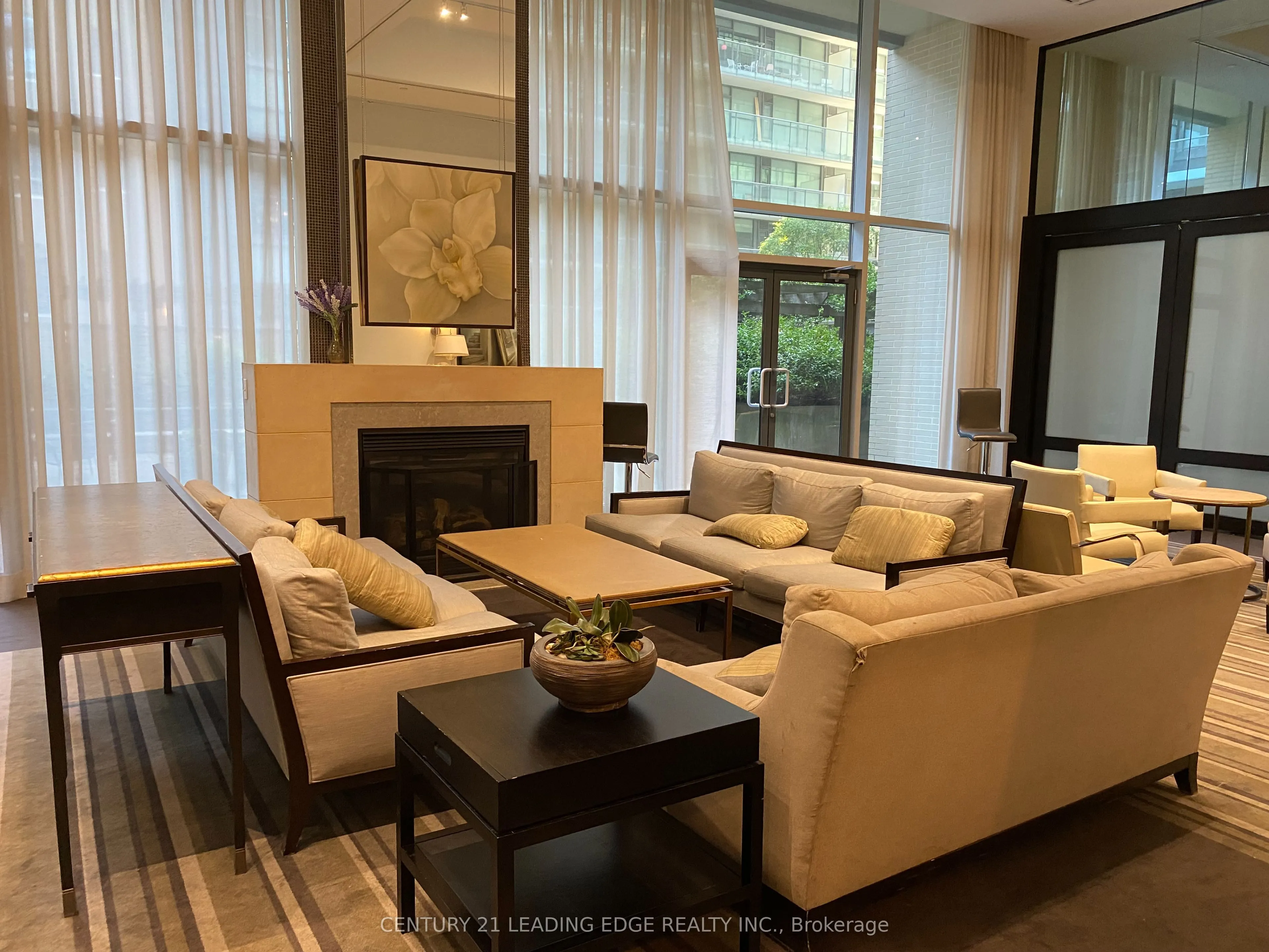 438 King Street W, #1018