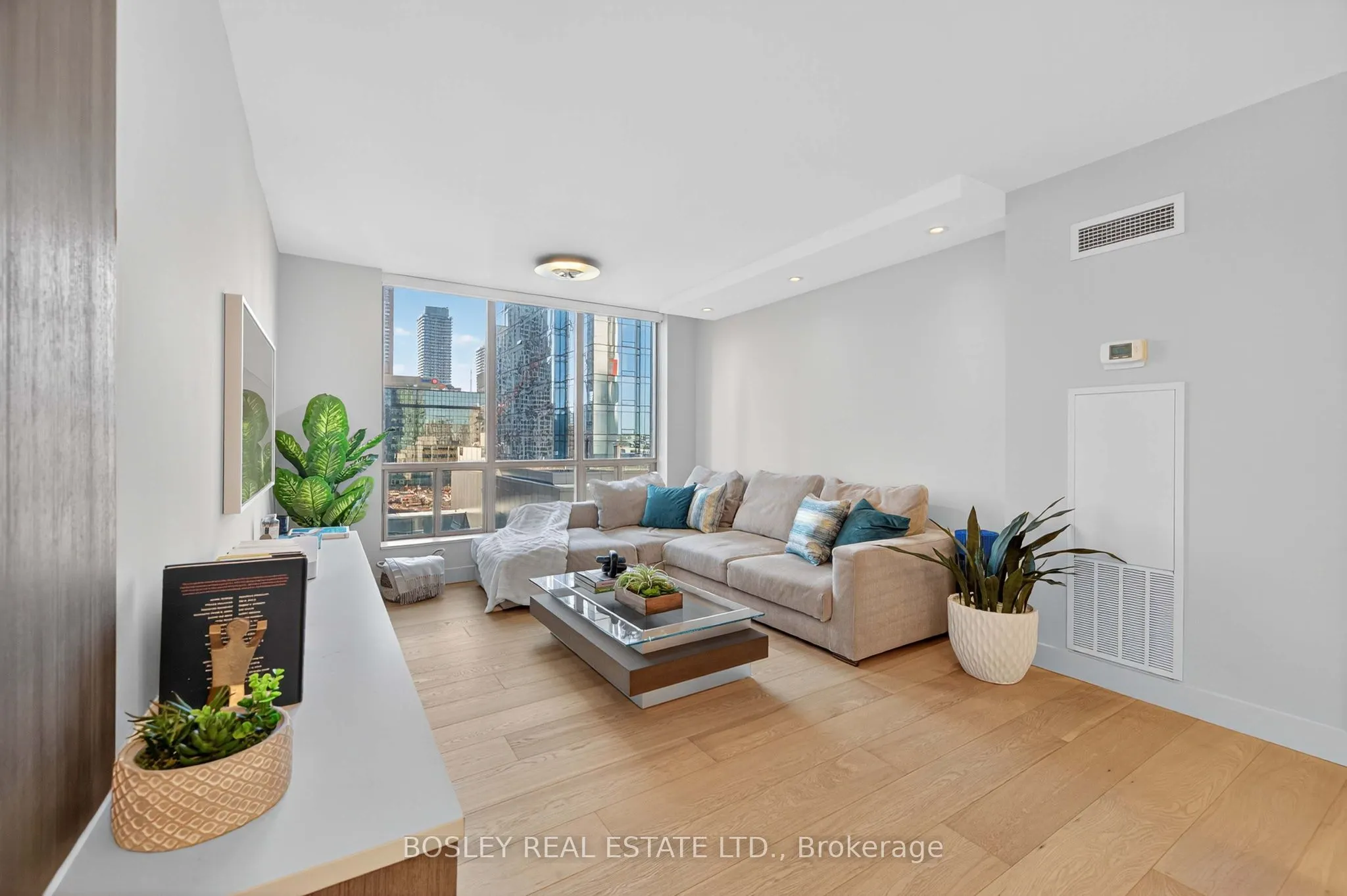 40 Scollard Street, #1502