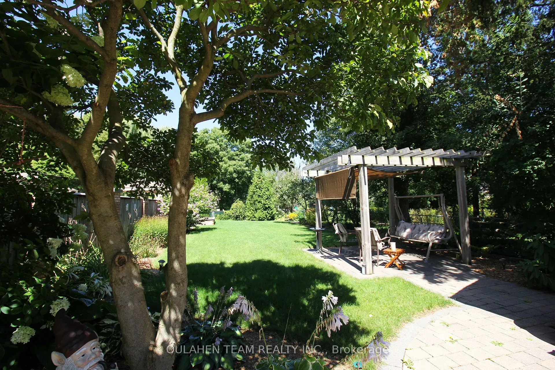 170 Ellerslie Avenue