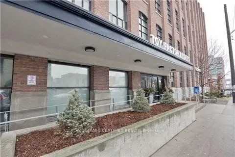 43 Hanna Avenue, #107
