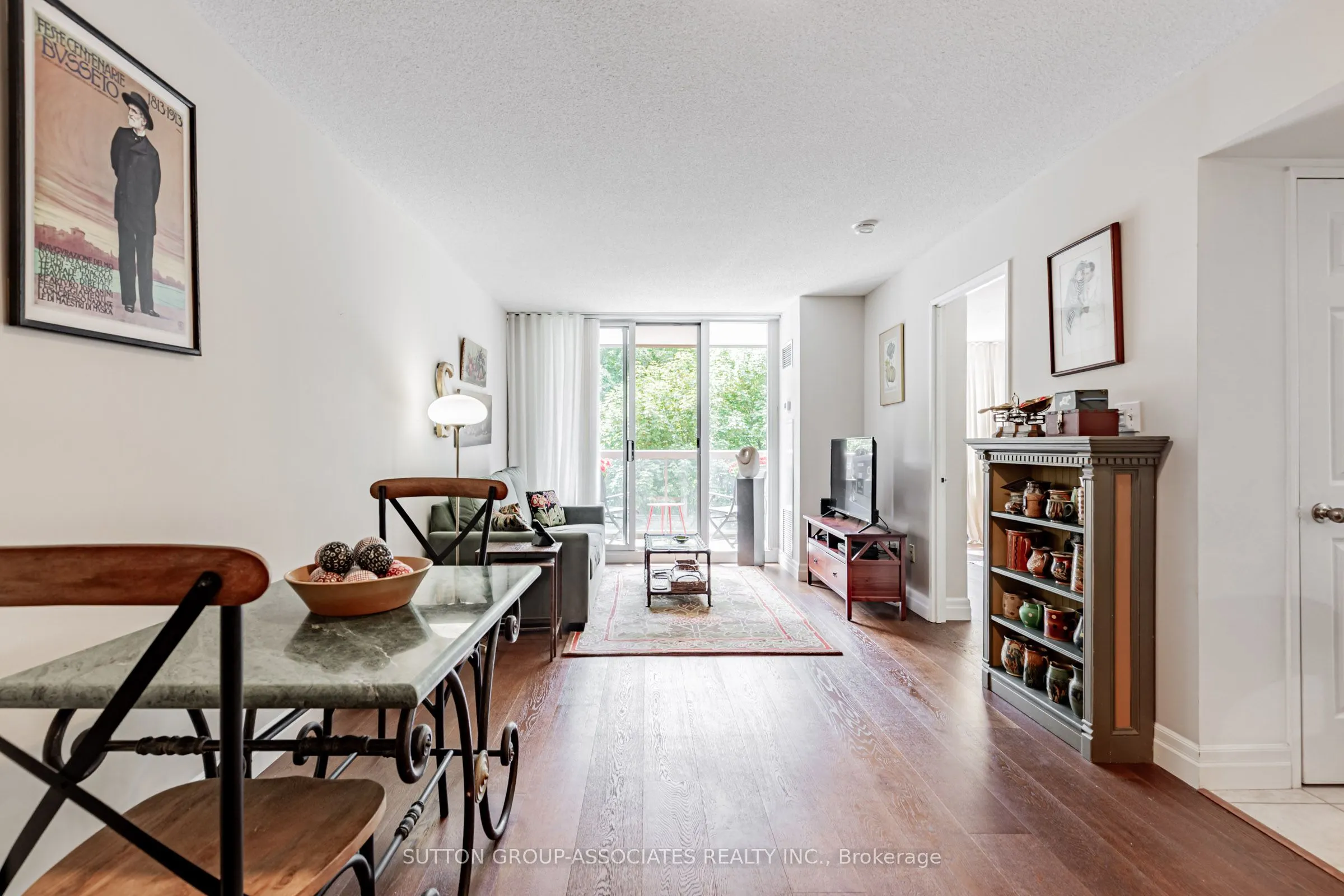 253 Merton Street, #303