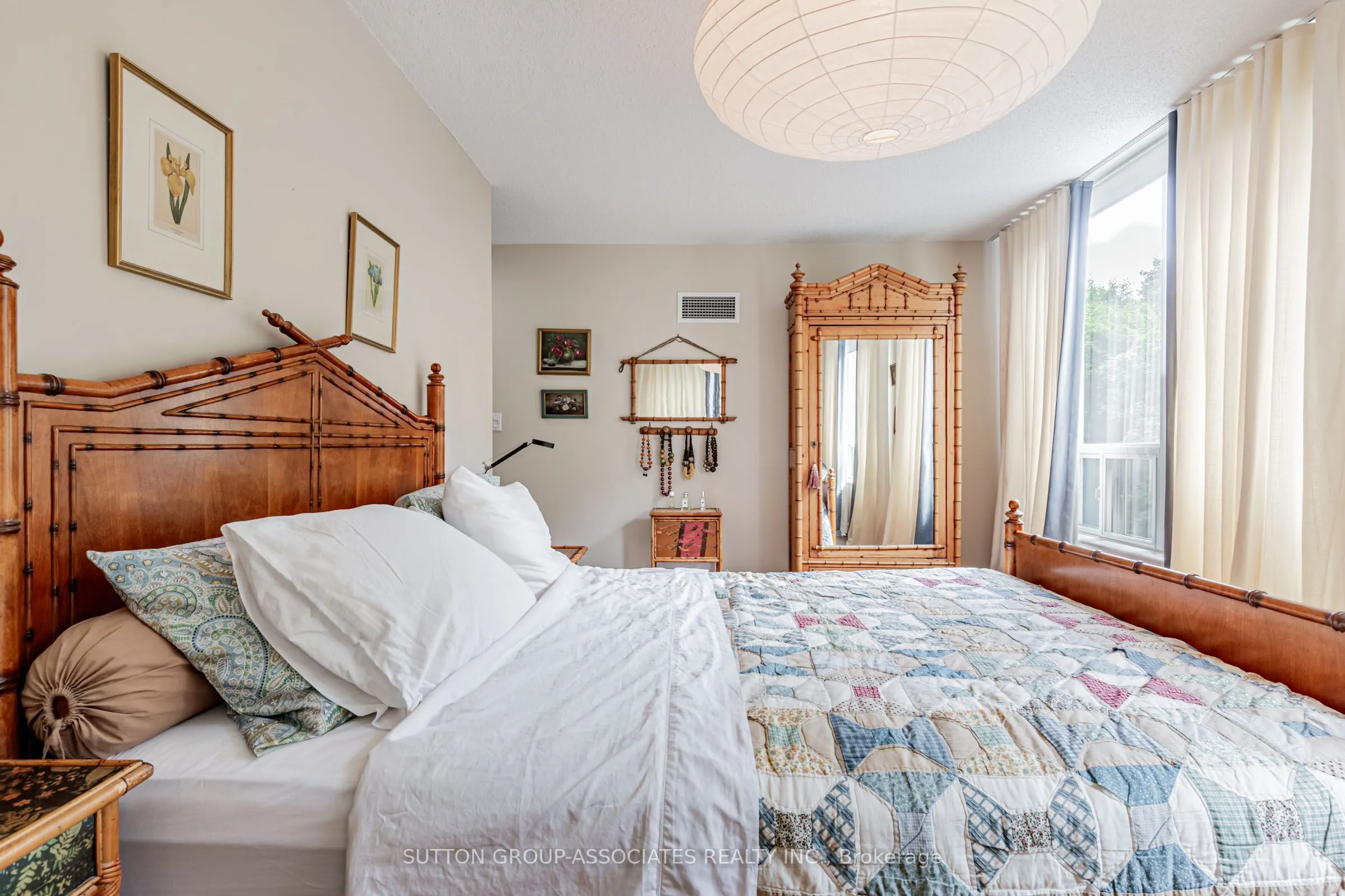 253 Merton Street, #303