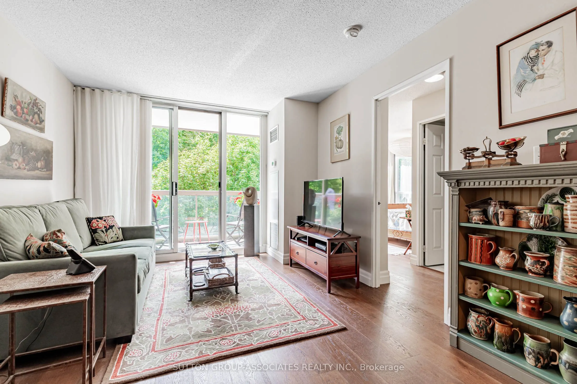 253 Merton Street, #303