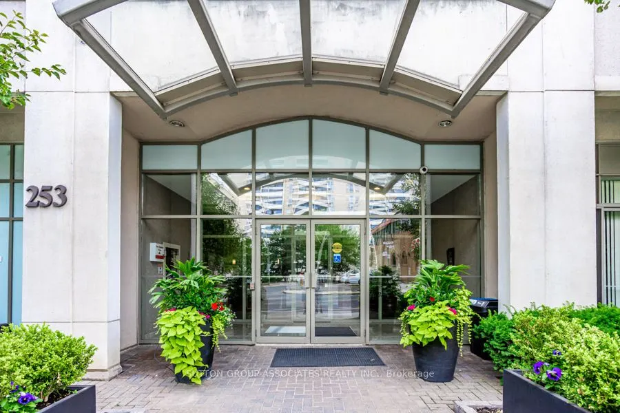 253 Merton Street, #303