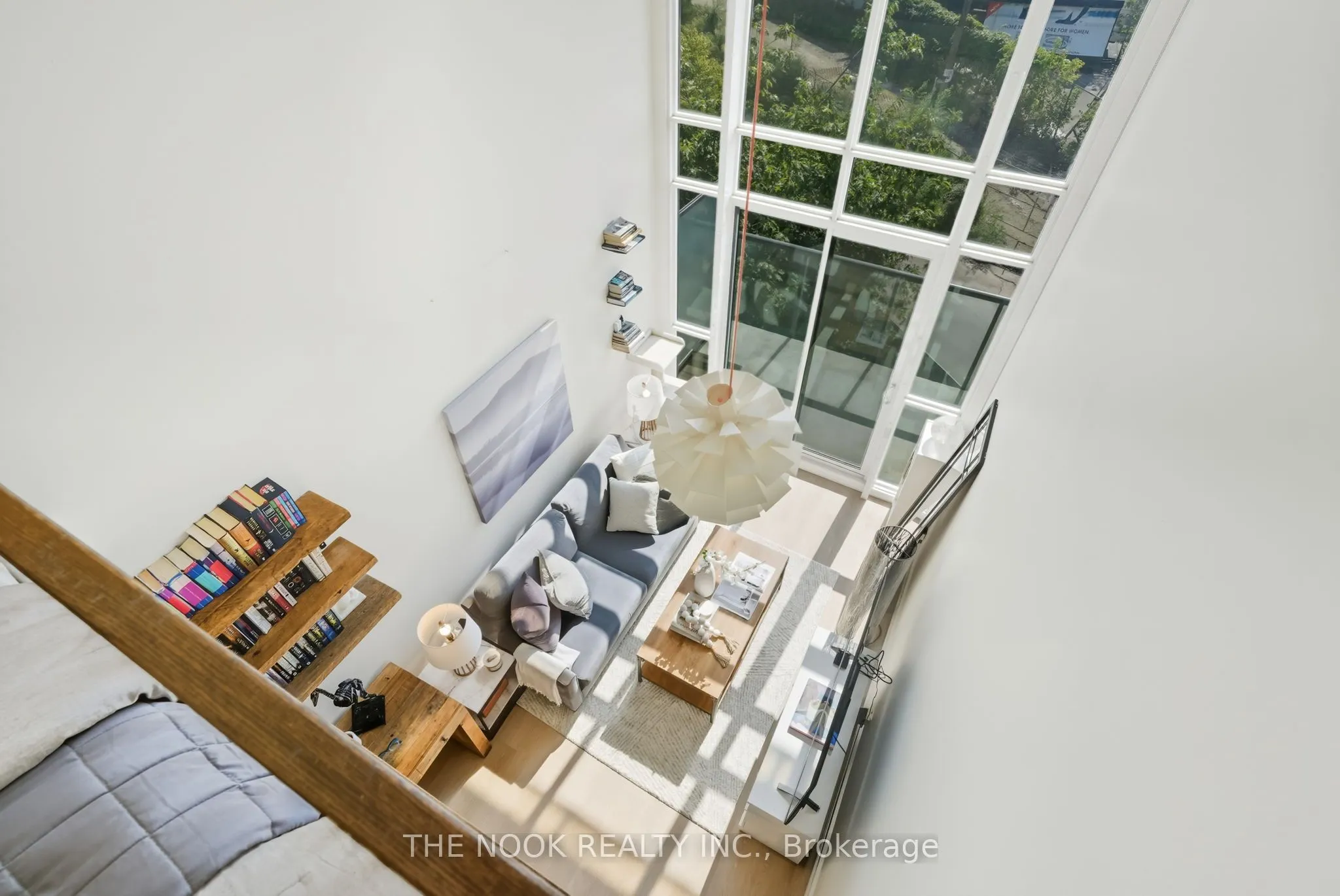 5 Hanna Avenue, #309