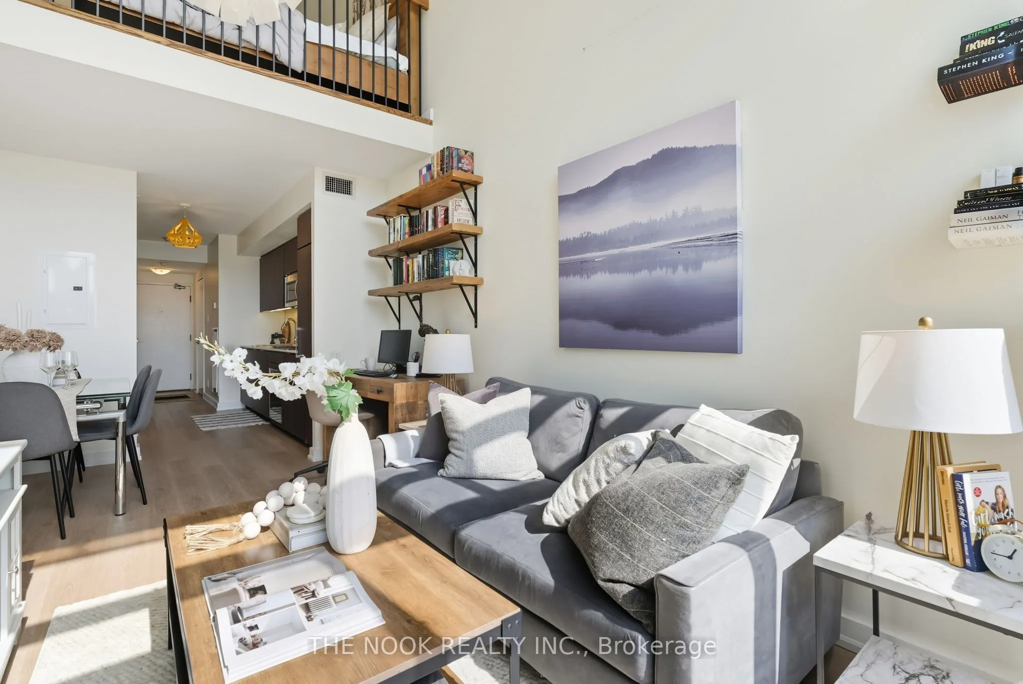 5 Hanna Avenue, #309