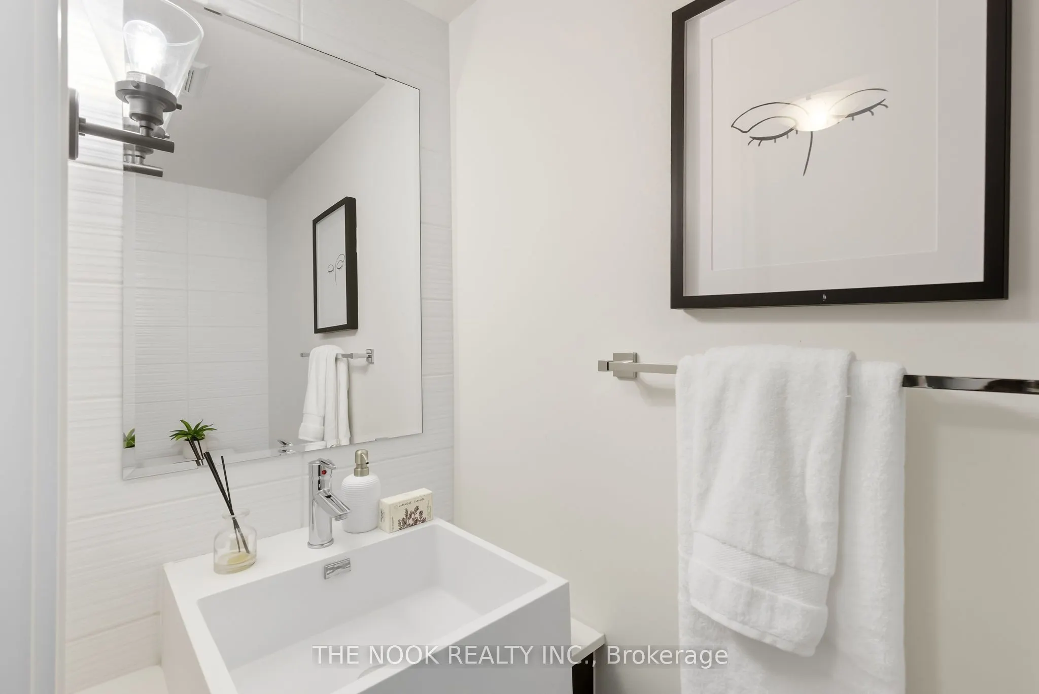 5 Hanna Avenue, #309