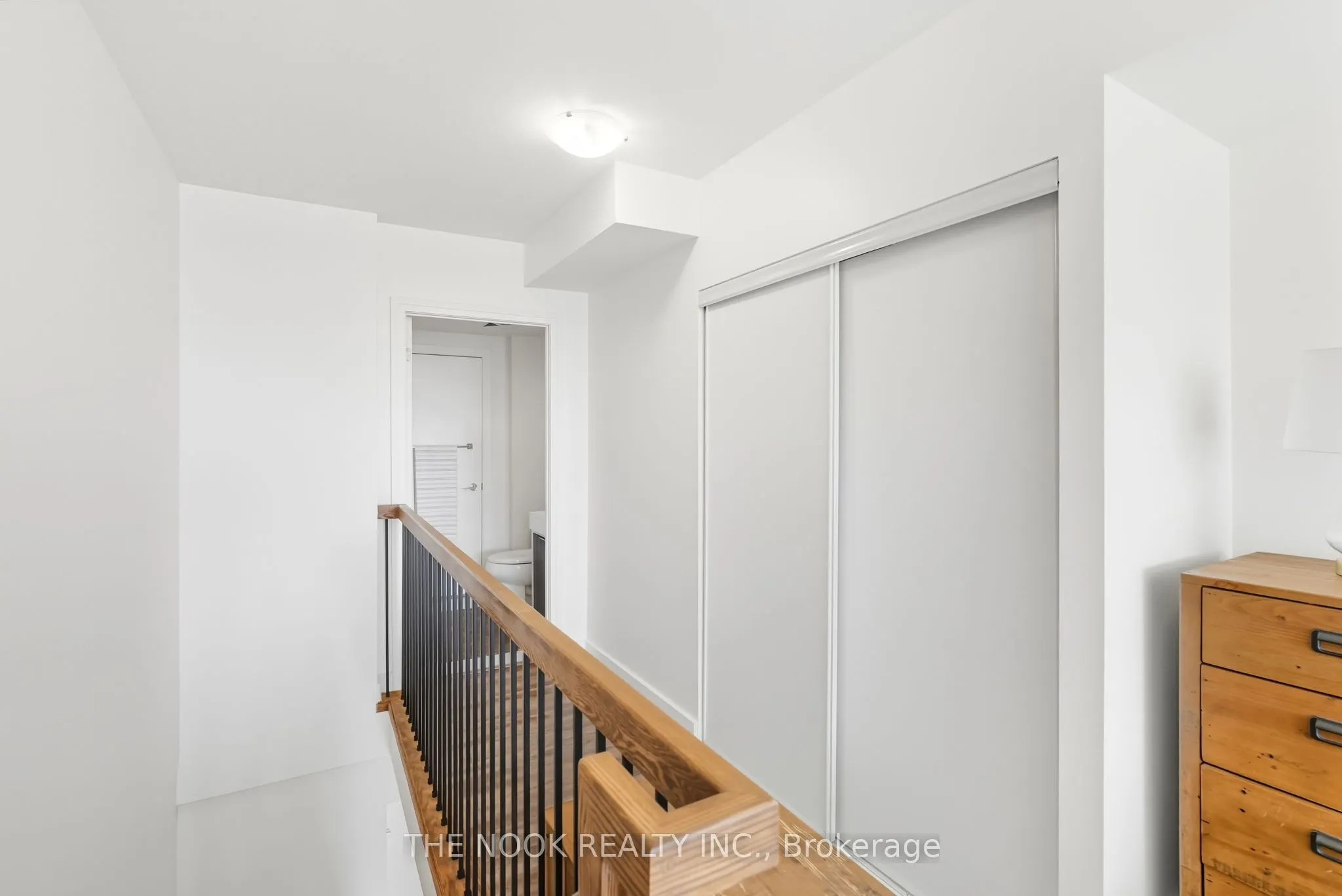 5 Hanna Avenue, #309