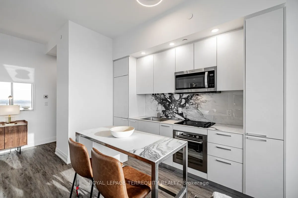 75 Canterbury Place, #PH506
