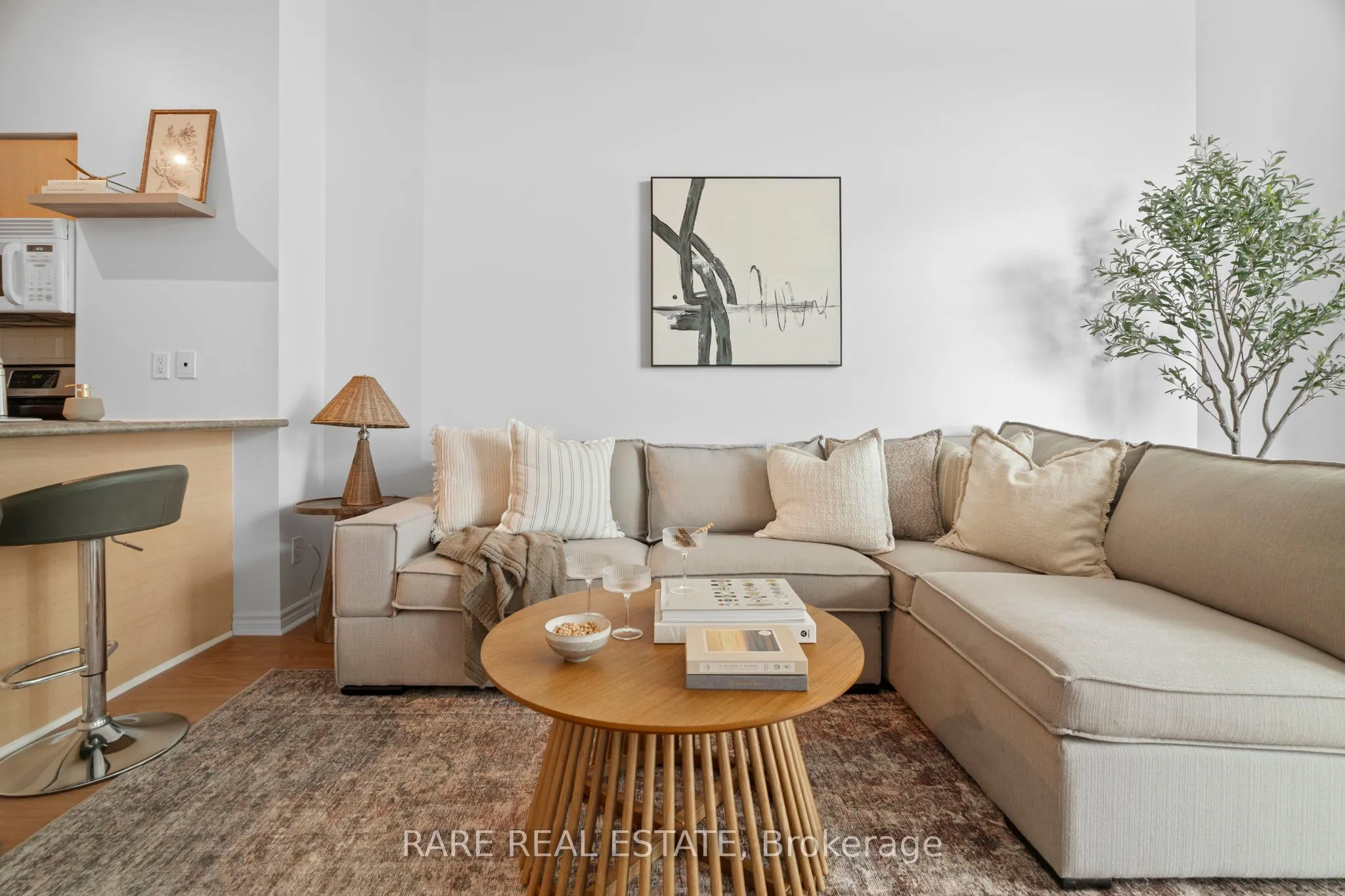 410 Queens Quay W, #413