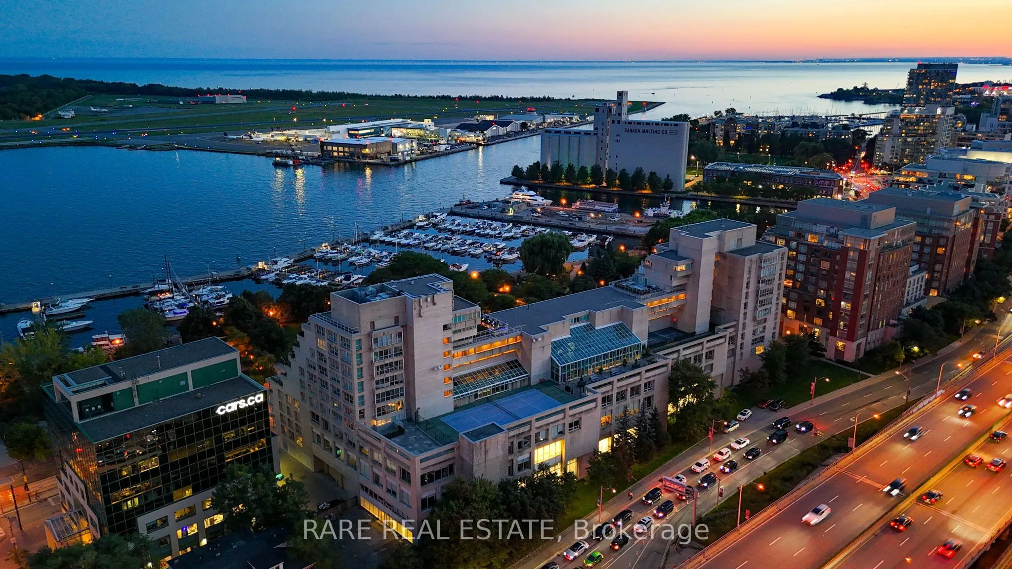 410 Queens Quay W, #413