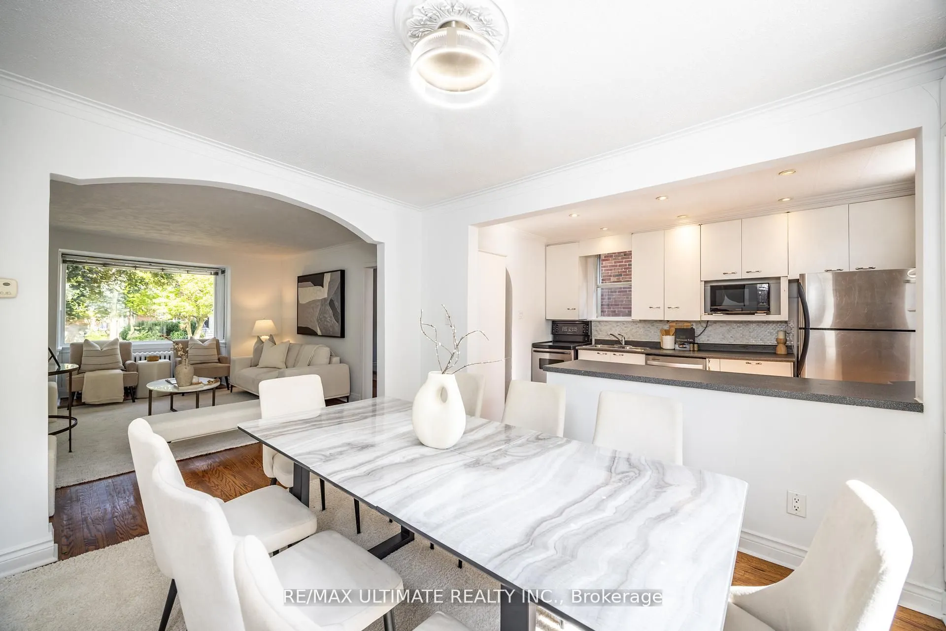 221 Donlea Drive