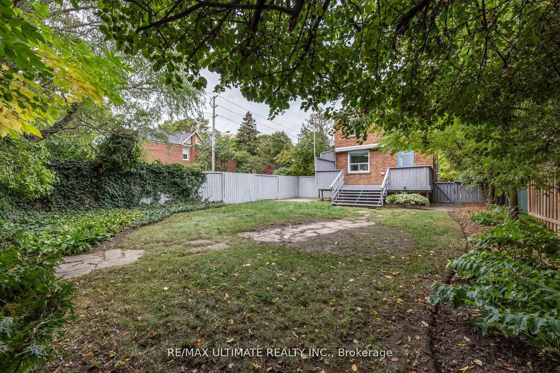 221 Donlea Drive
