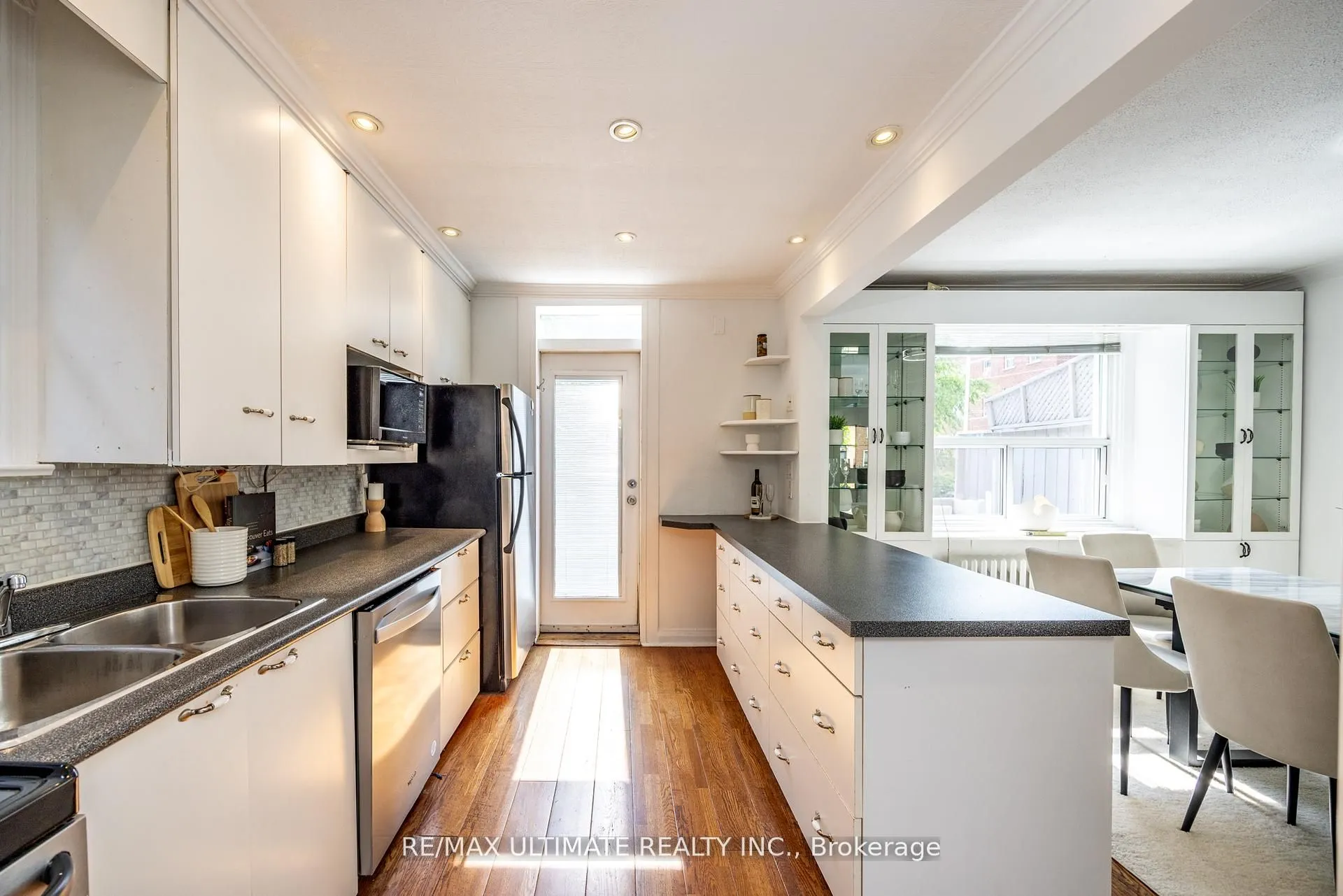 221 Donlea Drive