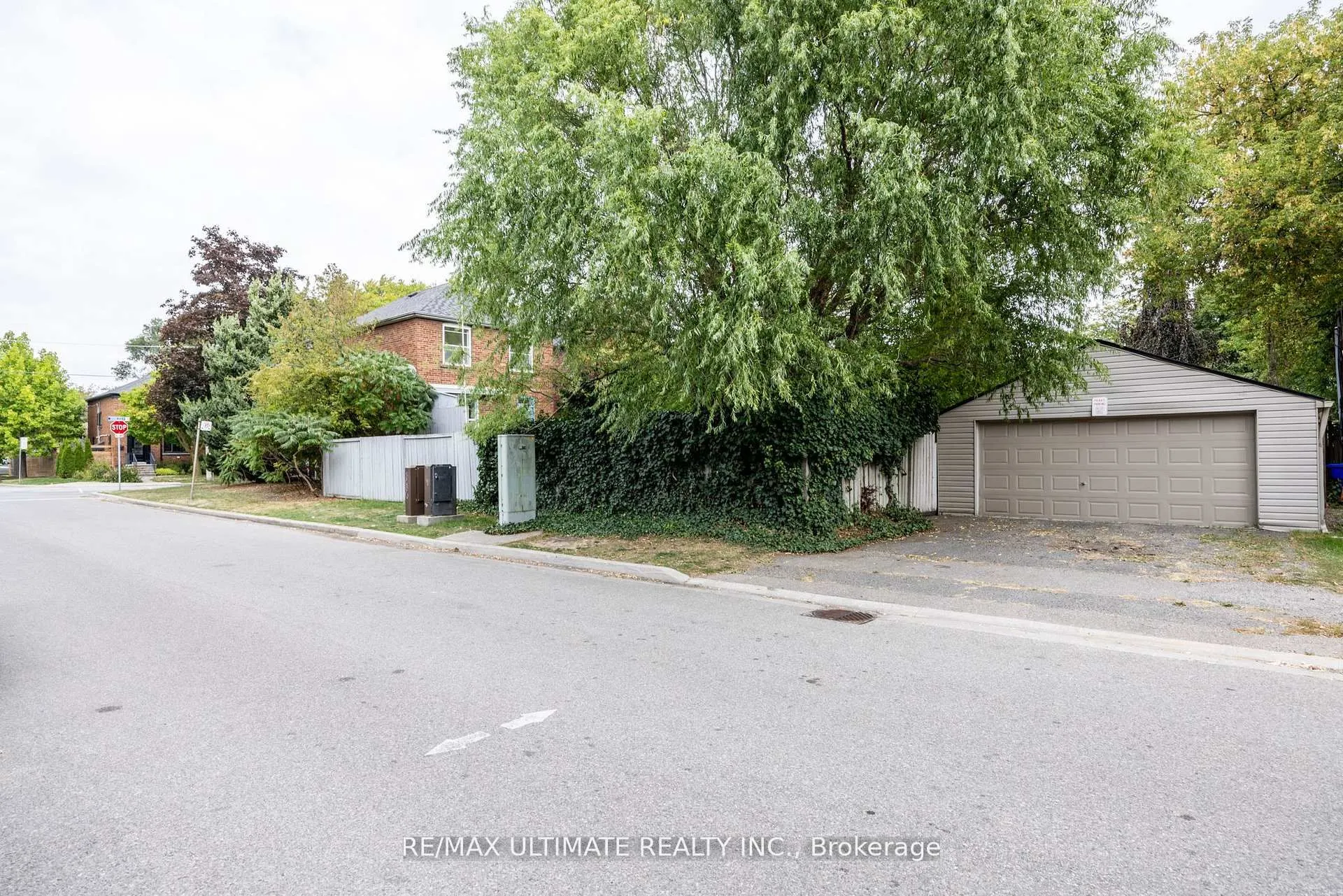 221 Donlea Drive
