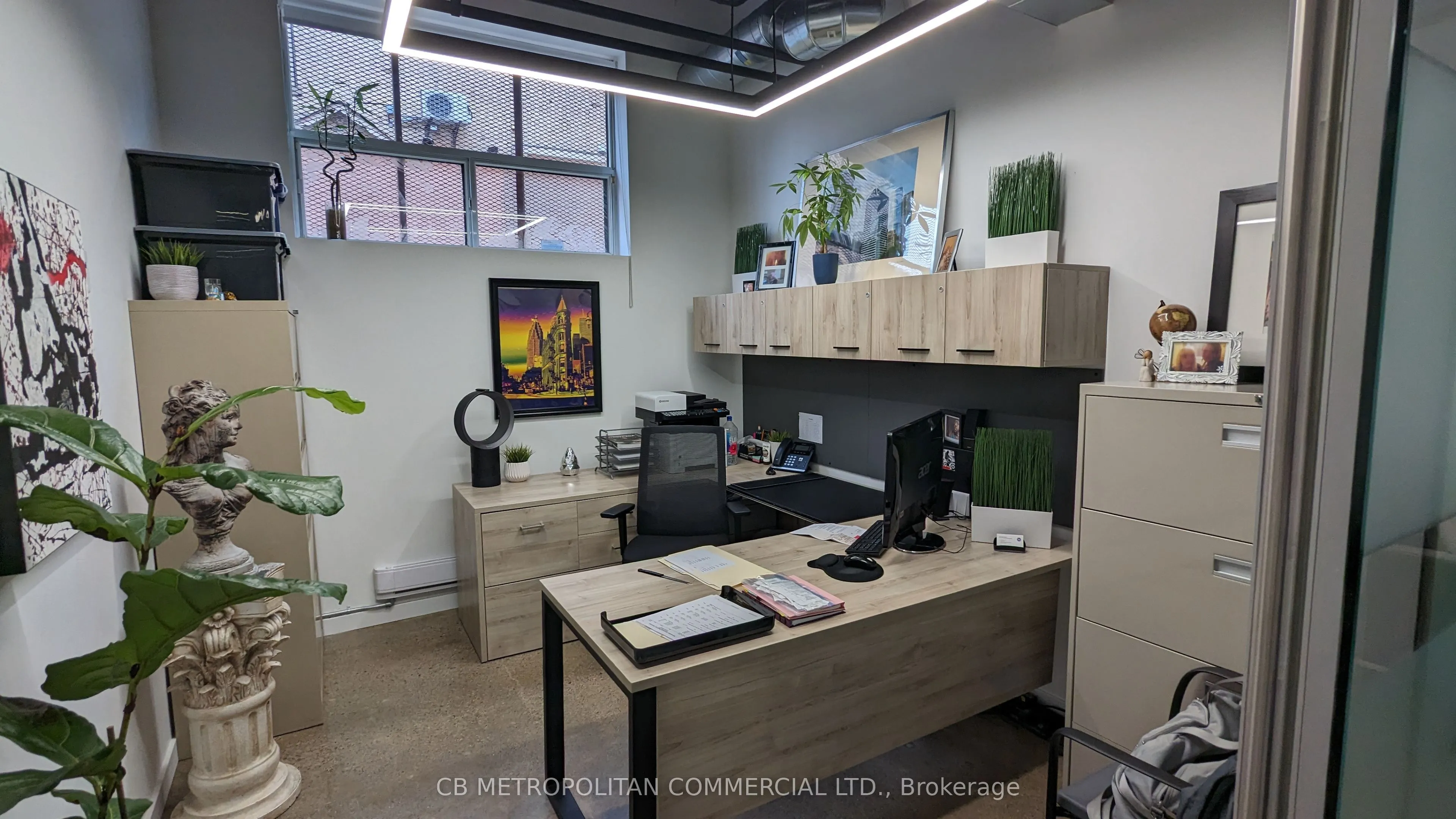 150 Beverley Street, #1