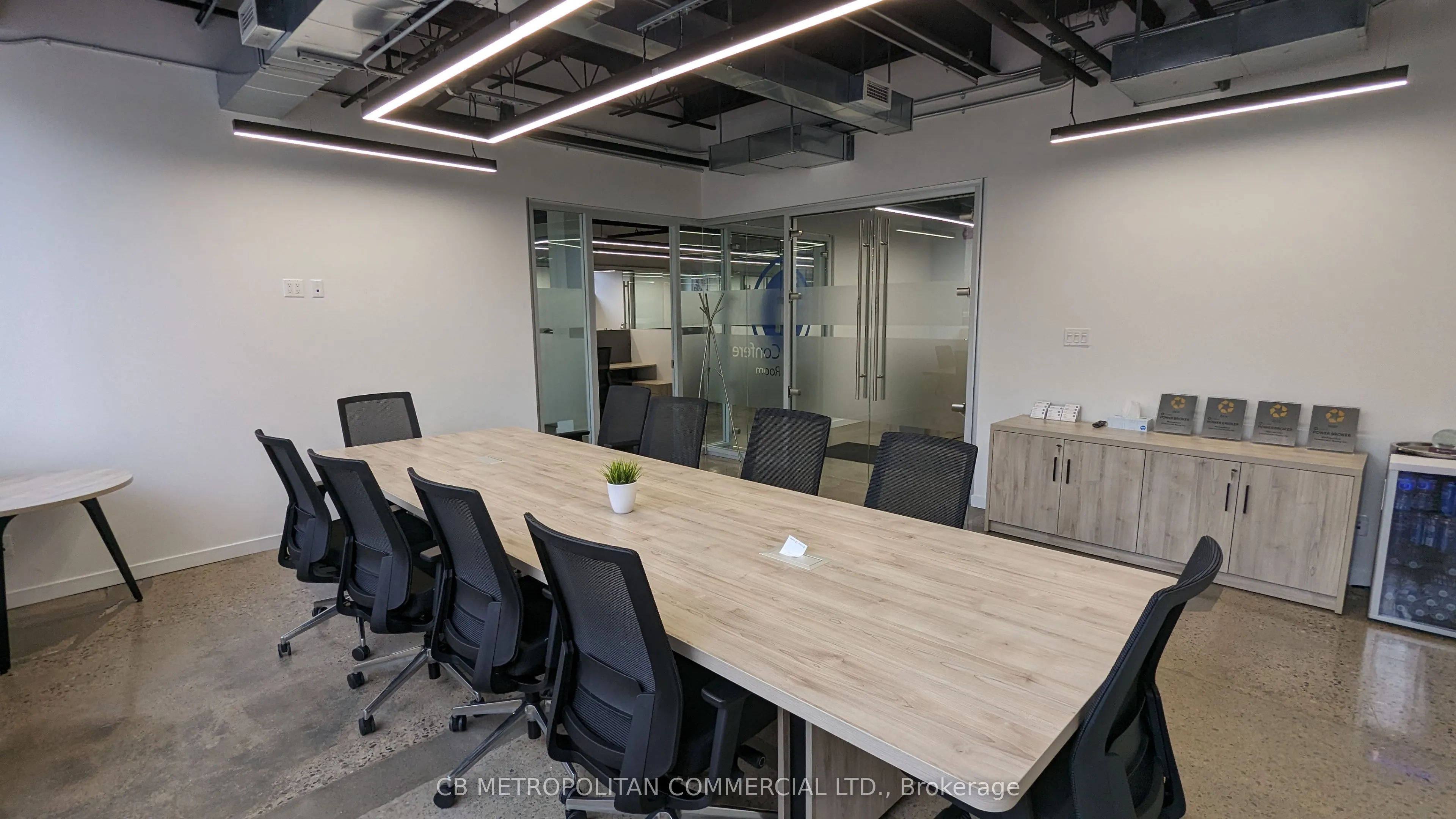 150 Beverley Street, #1