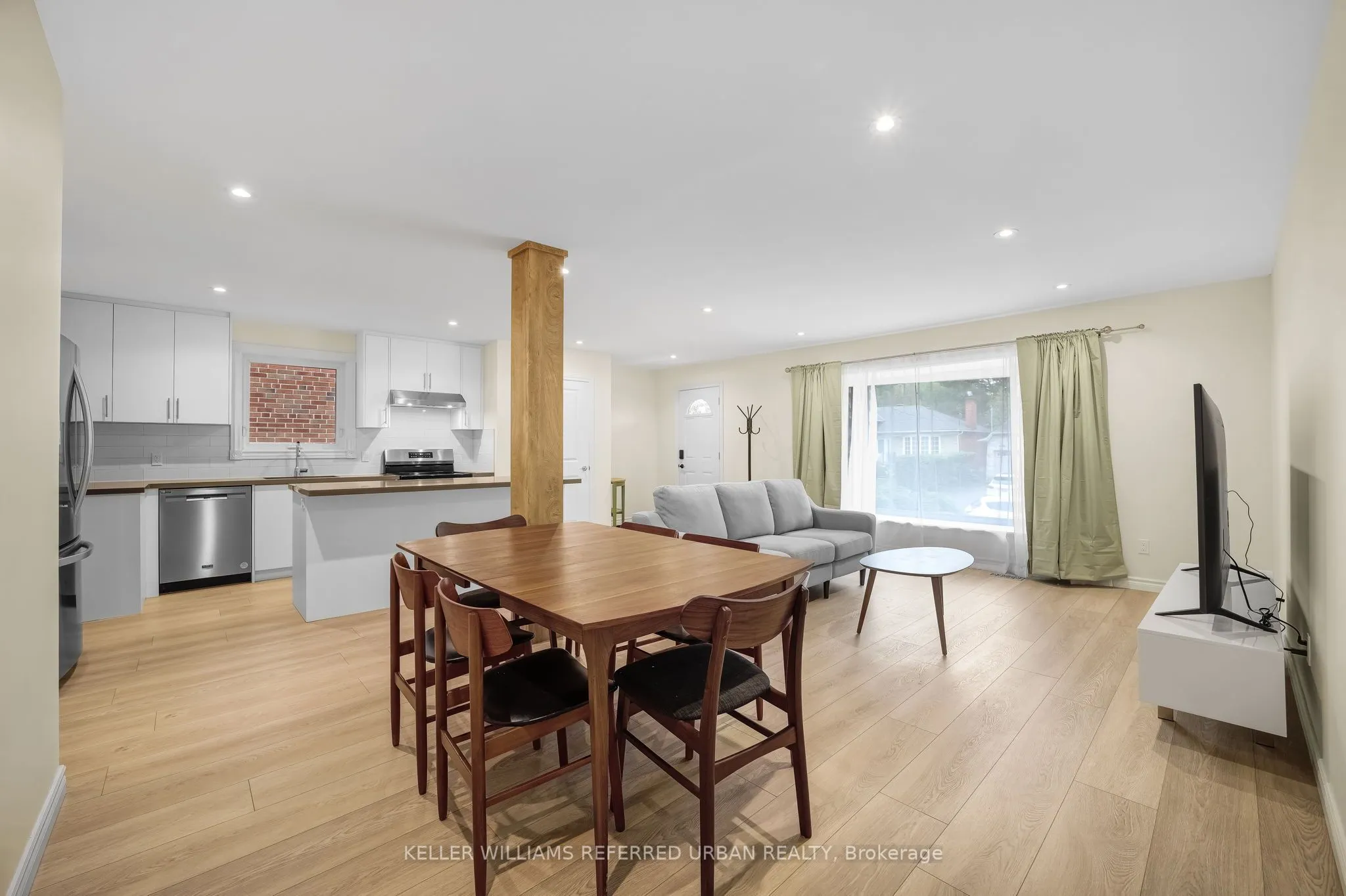 340 Burnett Avenue, #Main