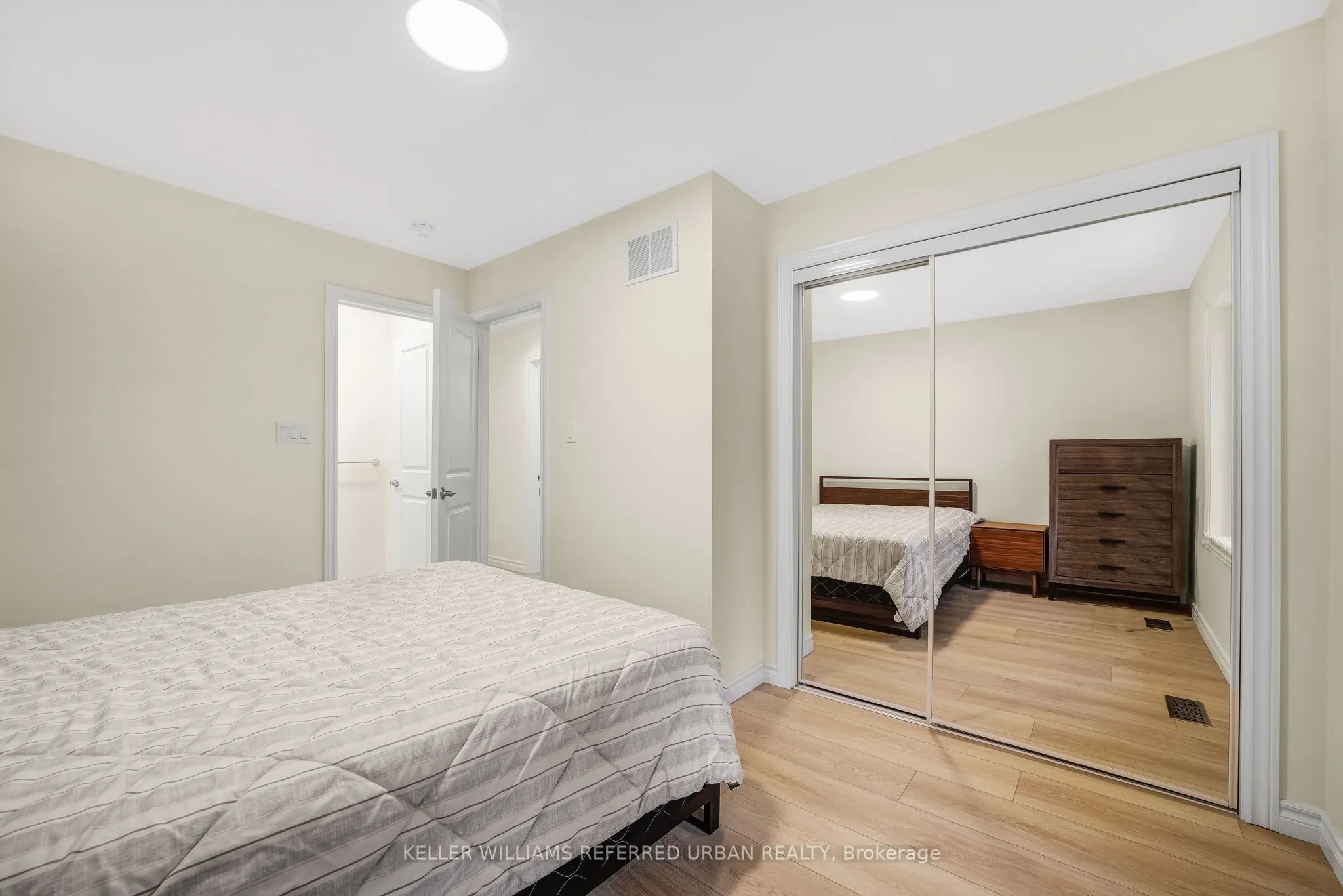 340 Burnett Avenue, #Main