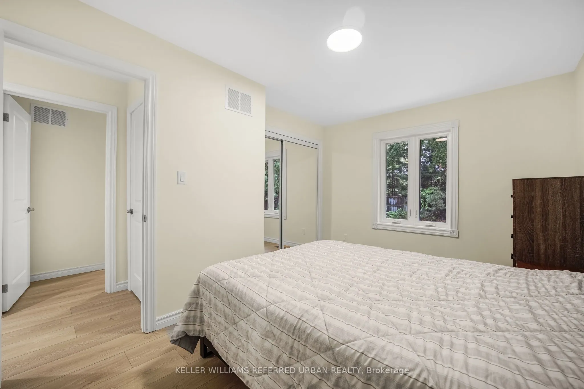340 Burnett Avenue, #Main