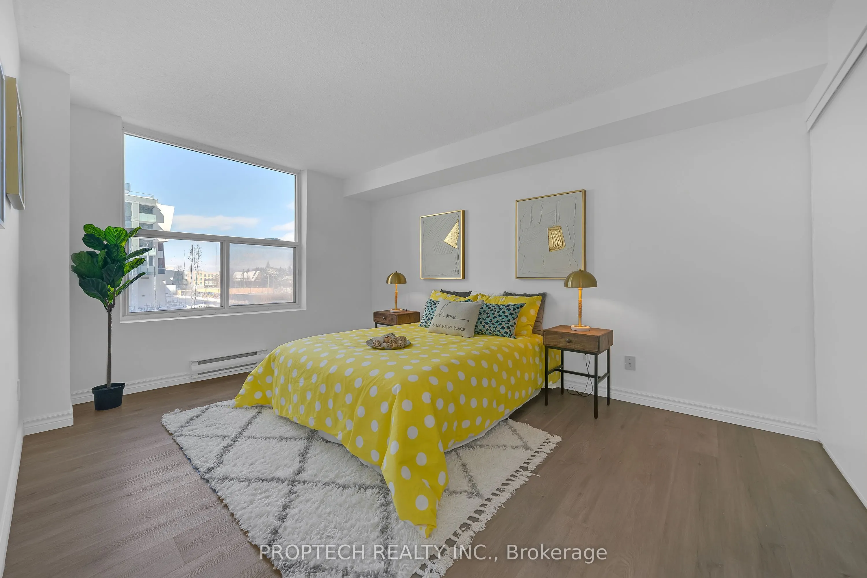 5795 Yonge Street, #204