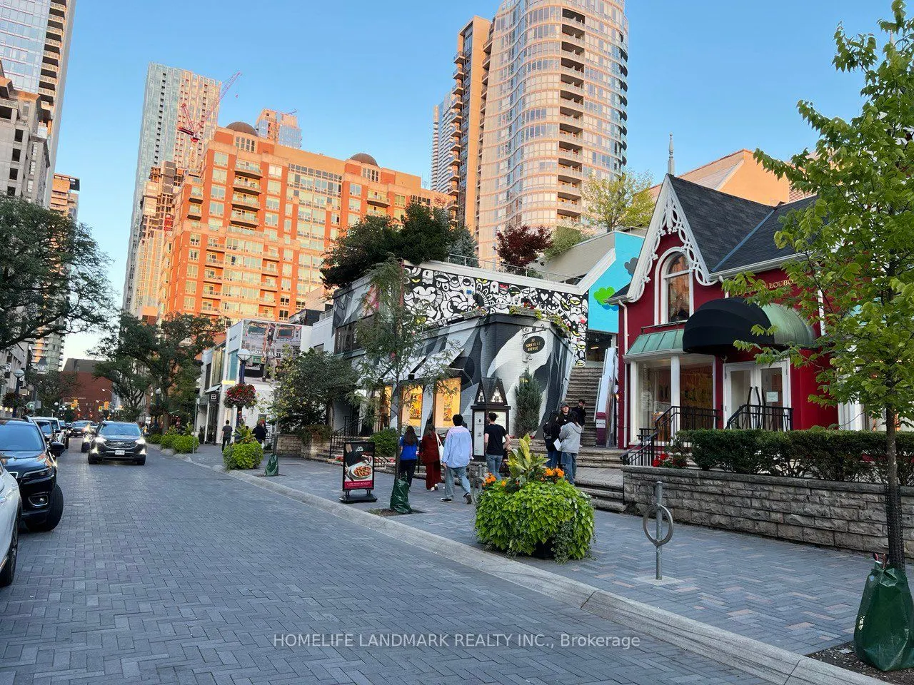 155 Yorkville Avenue, #1407