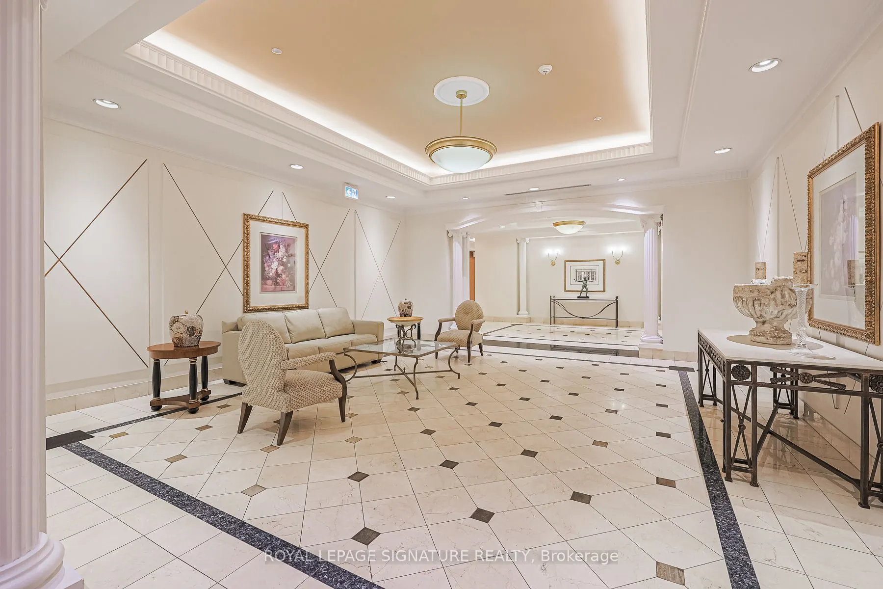 980 Yonge Street, #804