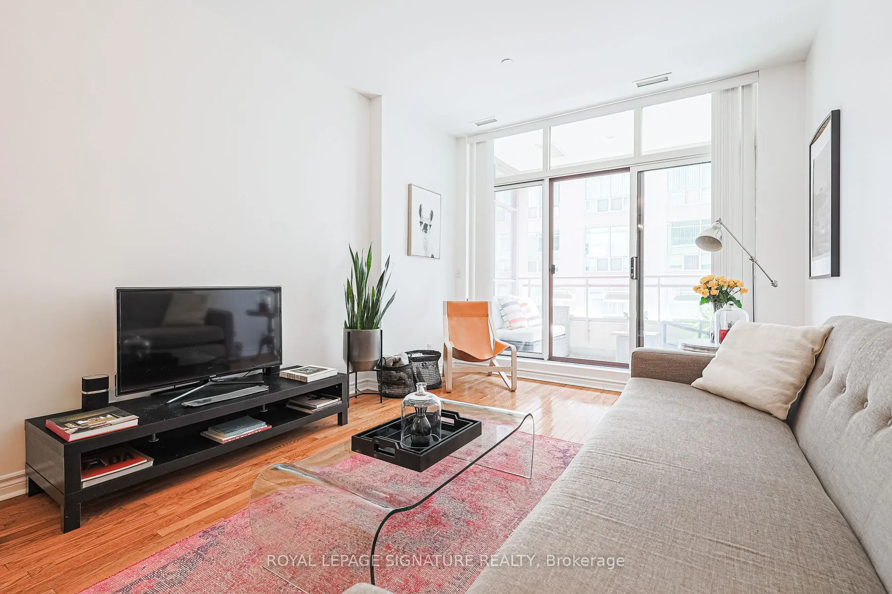 980 Yonge Street, #804