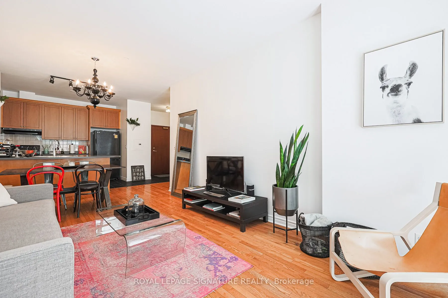 980 Yonge Street, #804