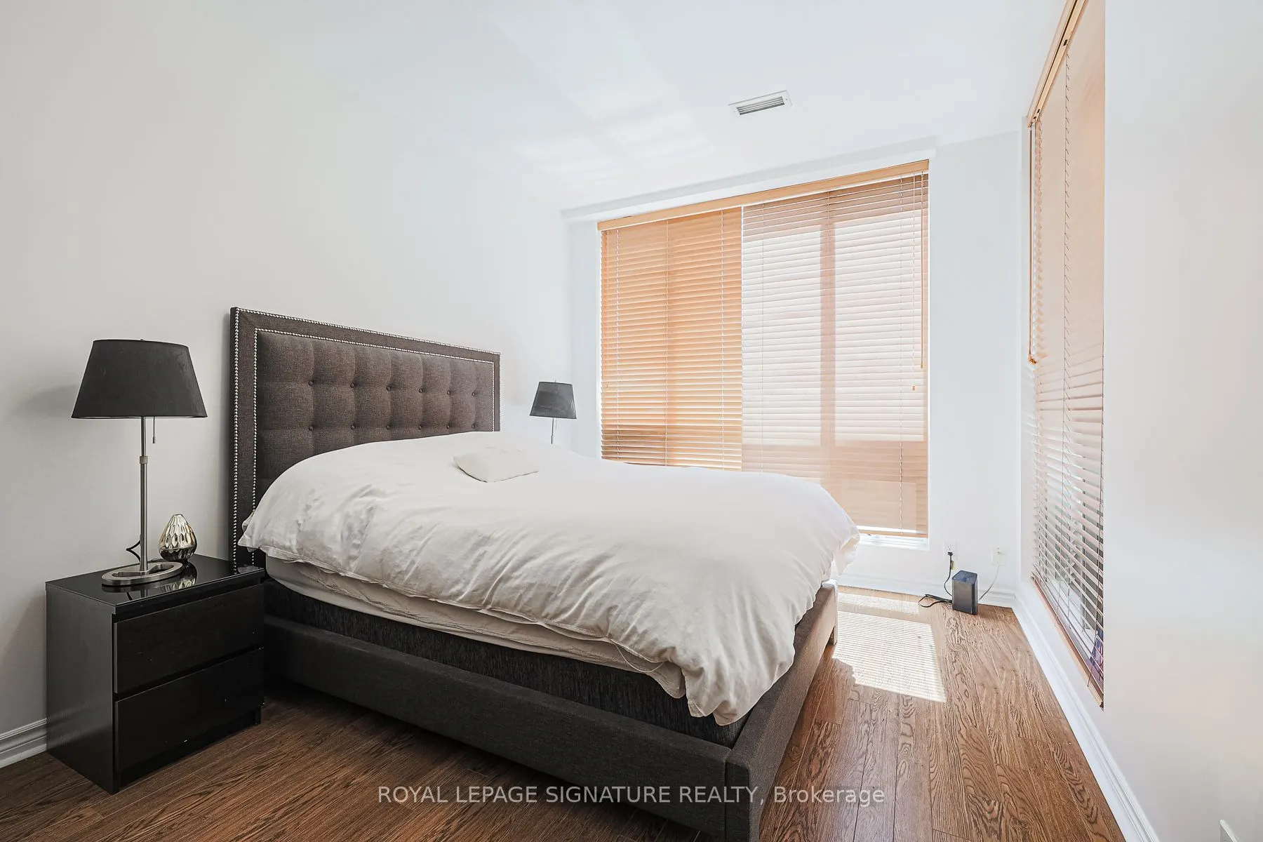 980 Yonge Street, #804