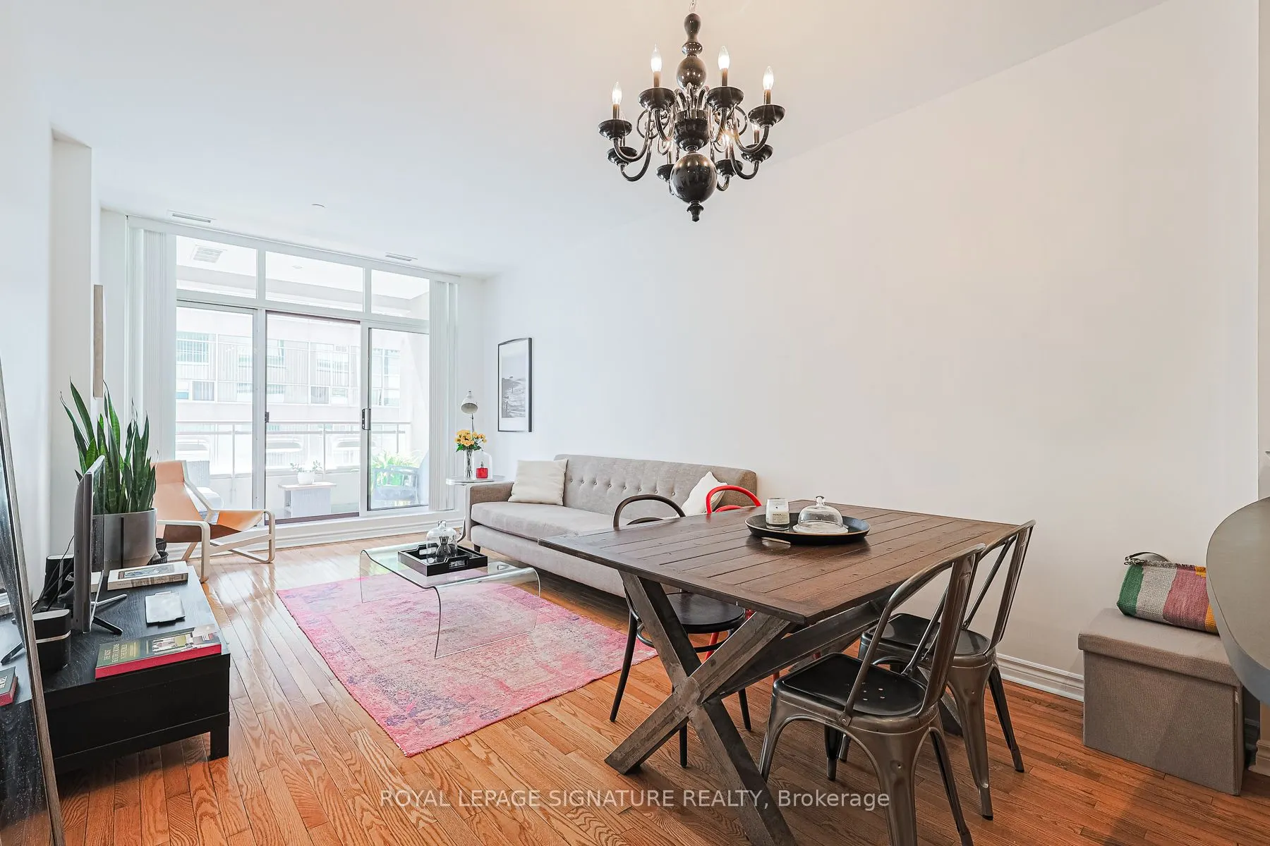 980 Yonge Street, #804