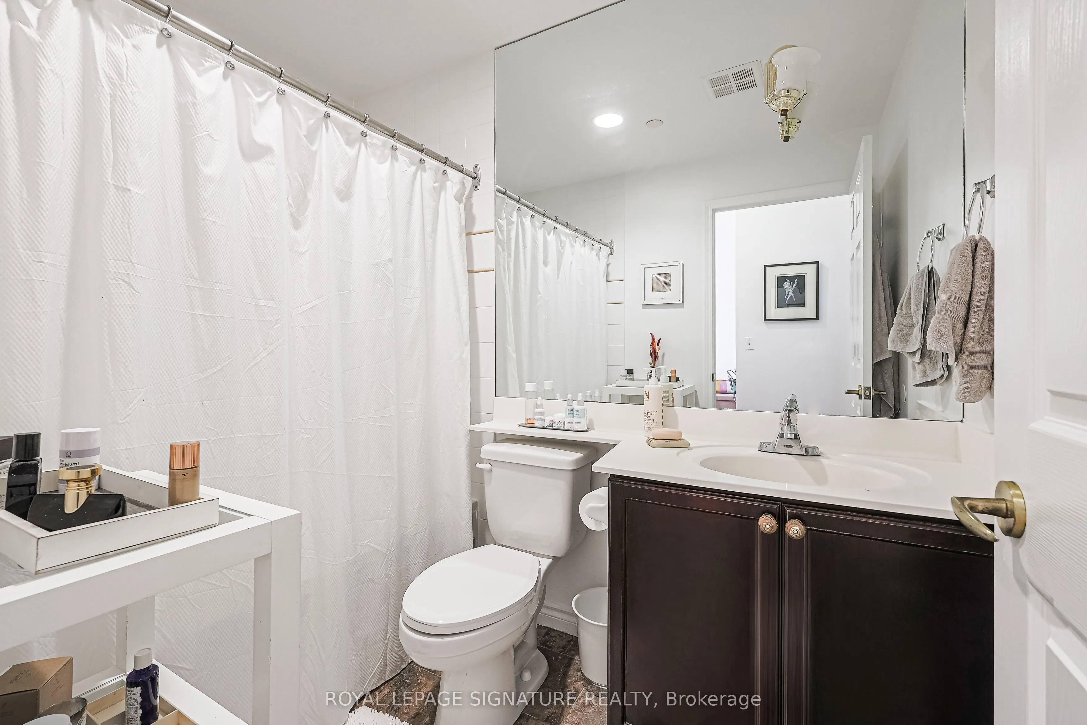 980 Yonge Street, #804