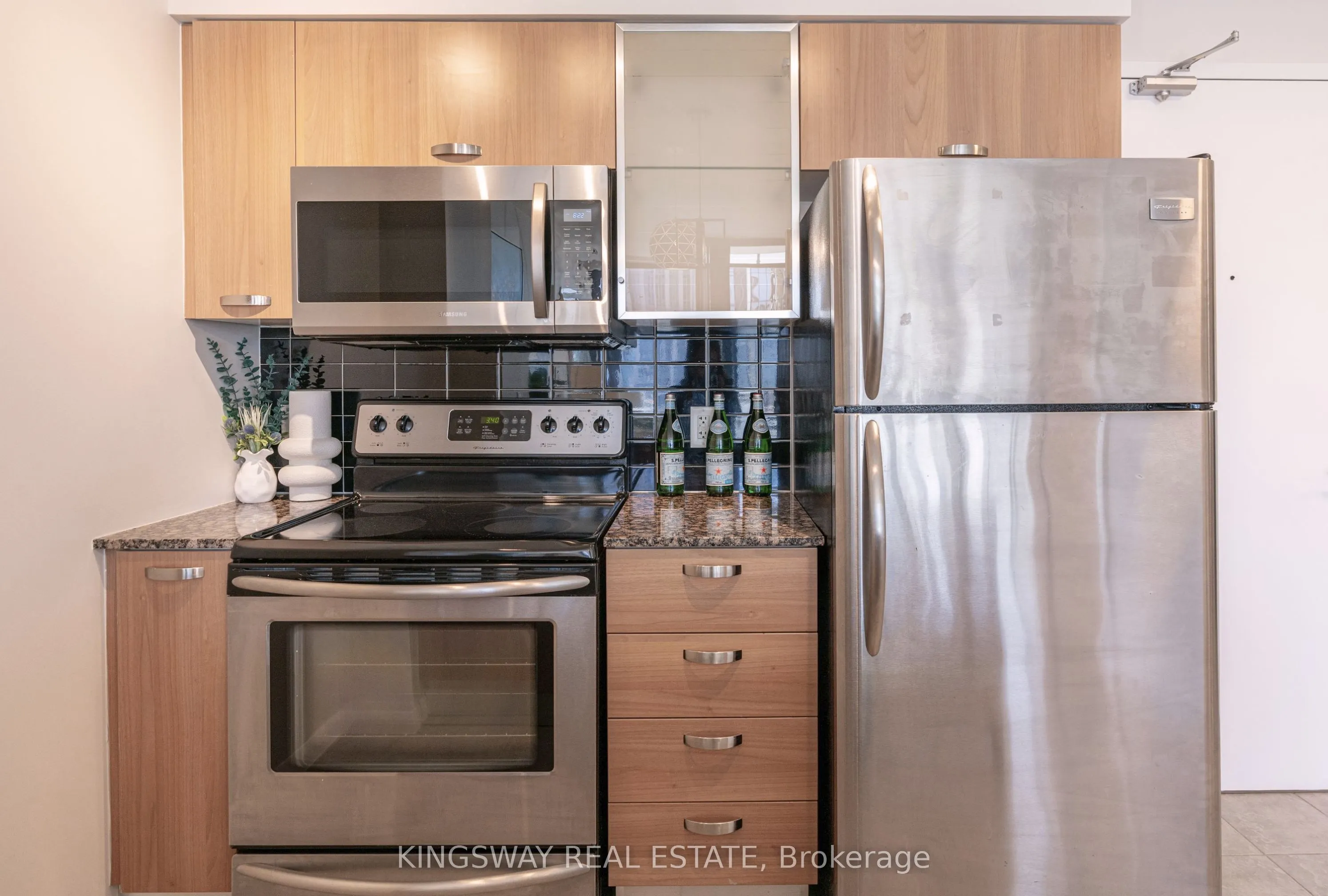 38 Grenville Street, #2706