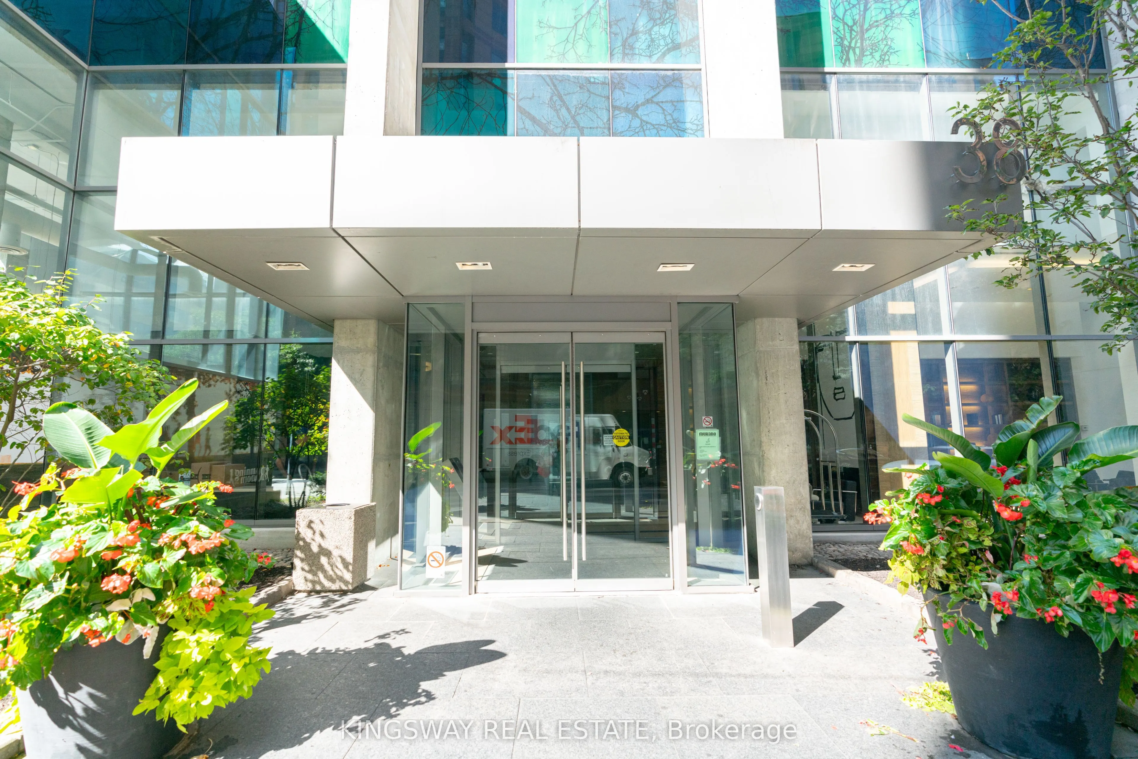 38 Grenville Street, #2706