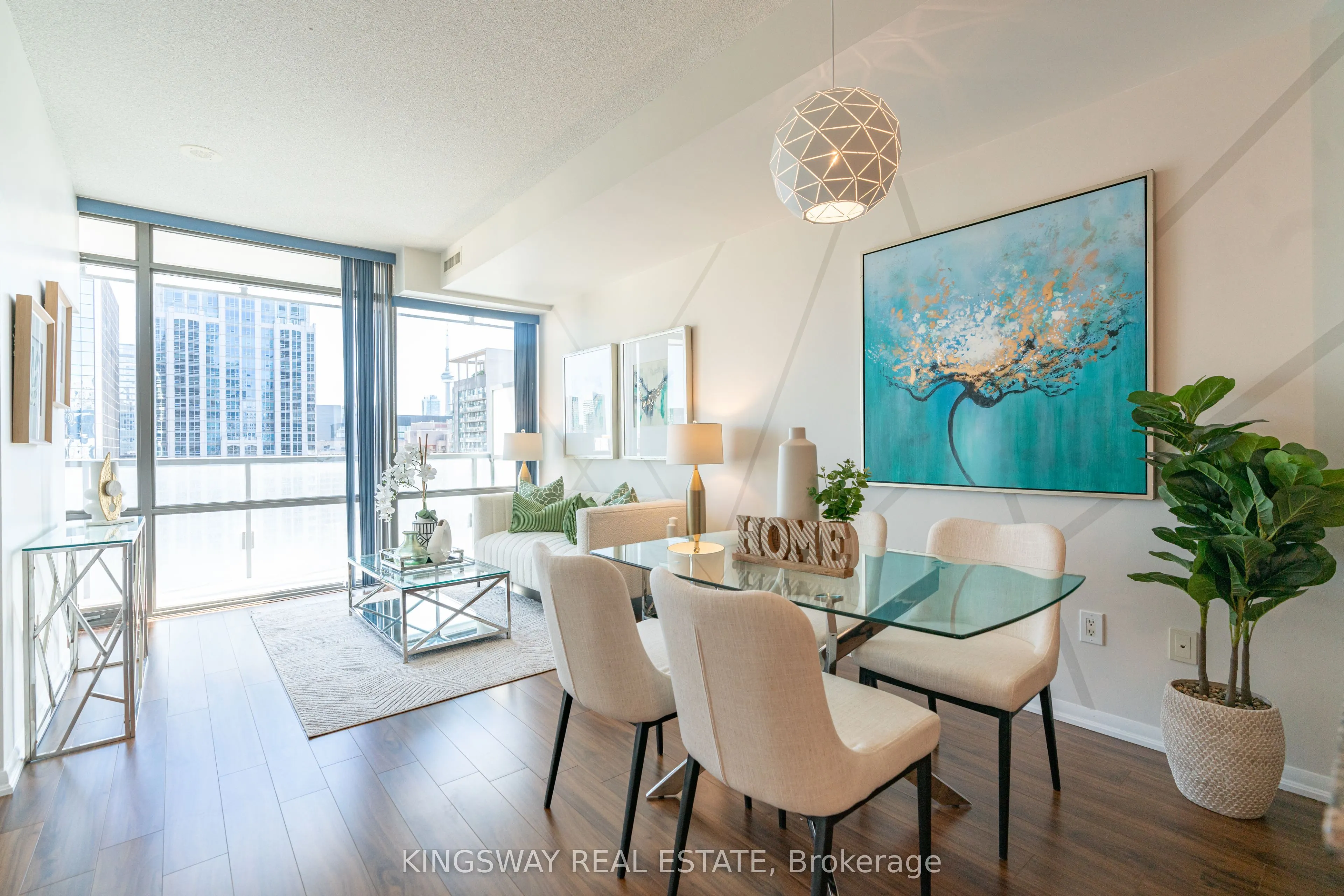 38 Grenville Street, #2706