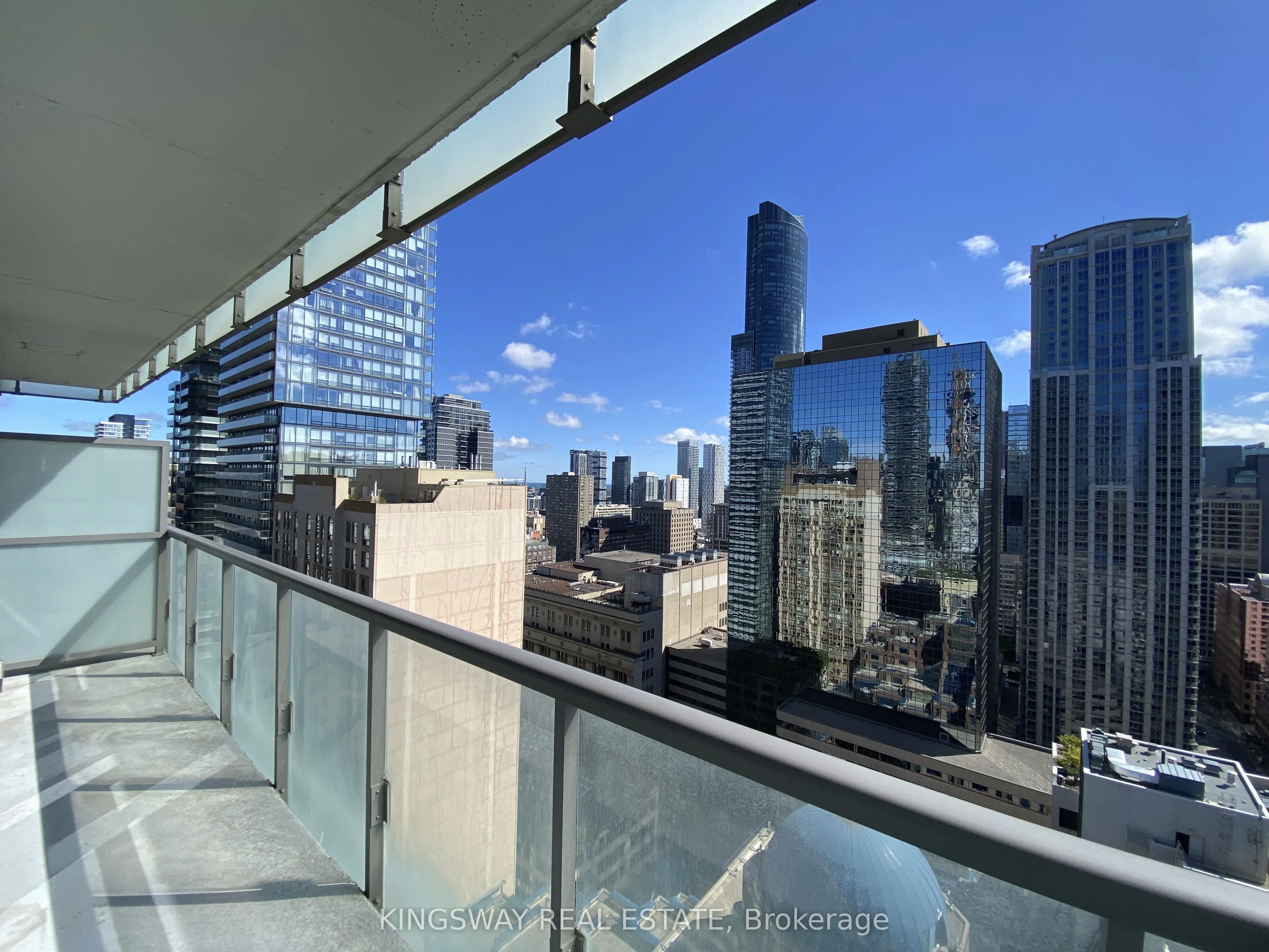 38 Grenville Street, #2706