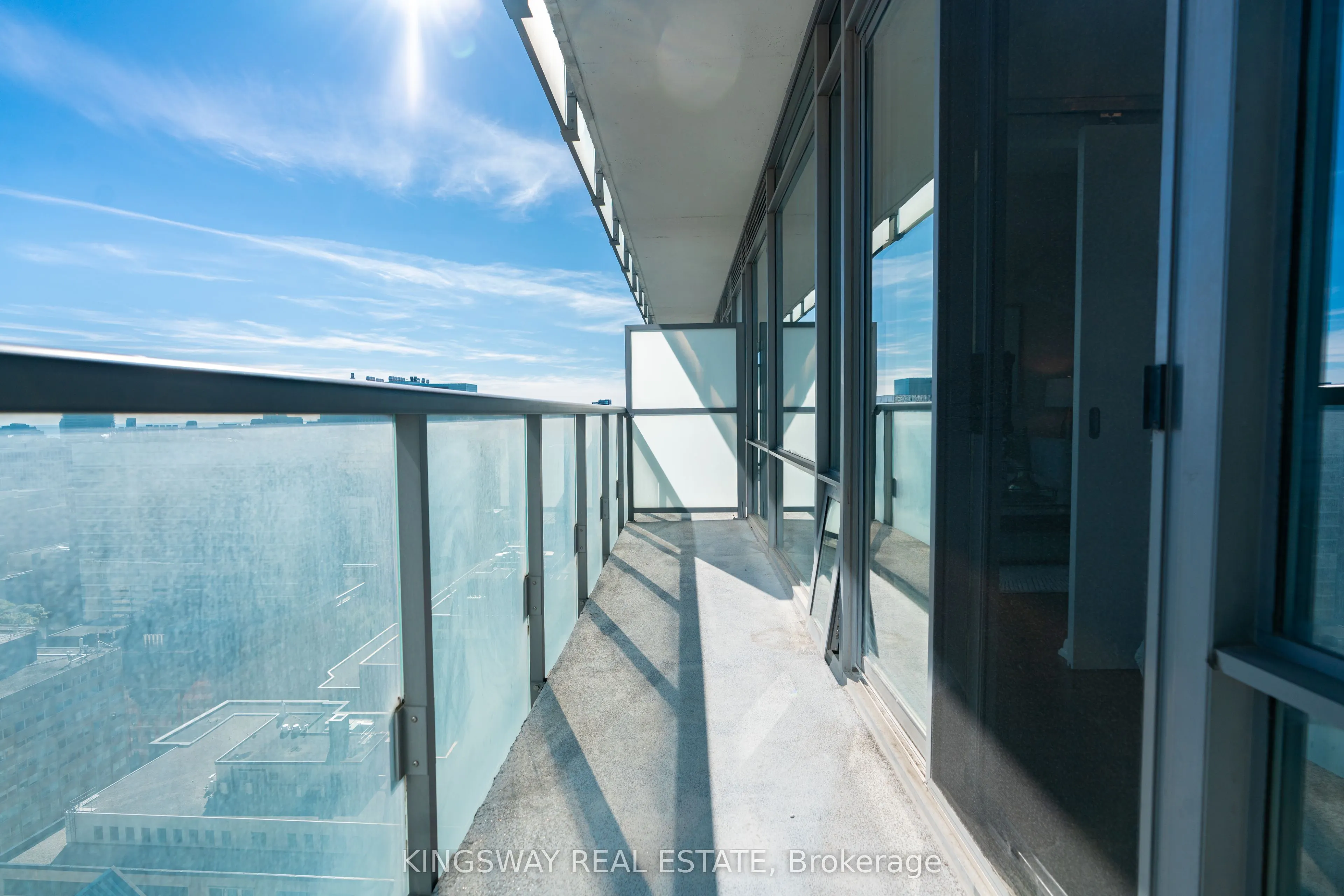 38 Grenville Street, #2706