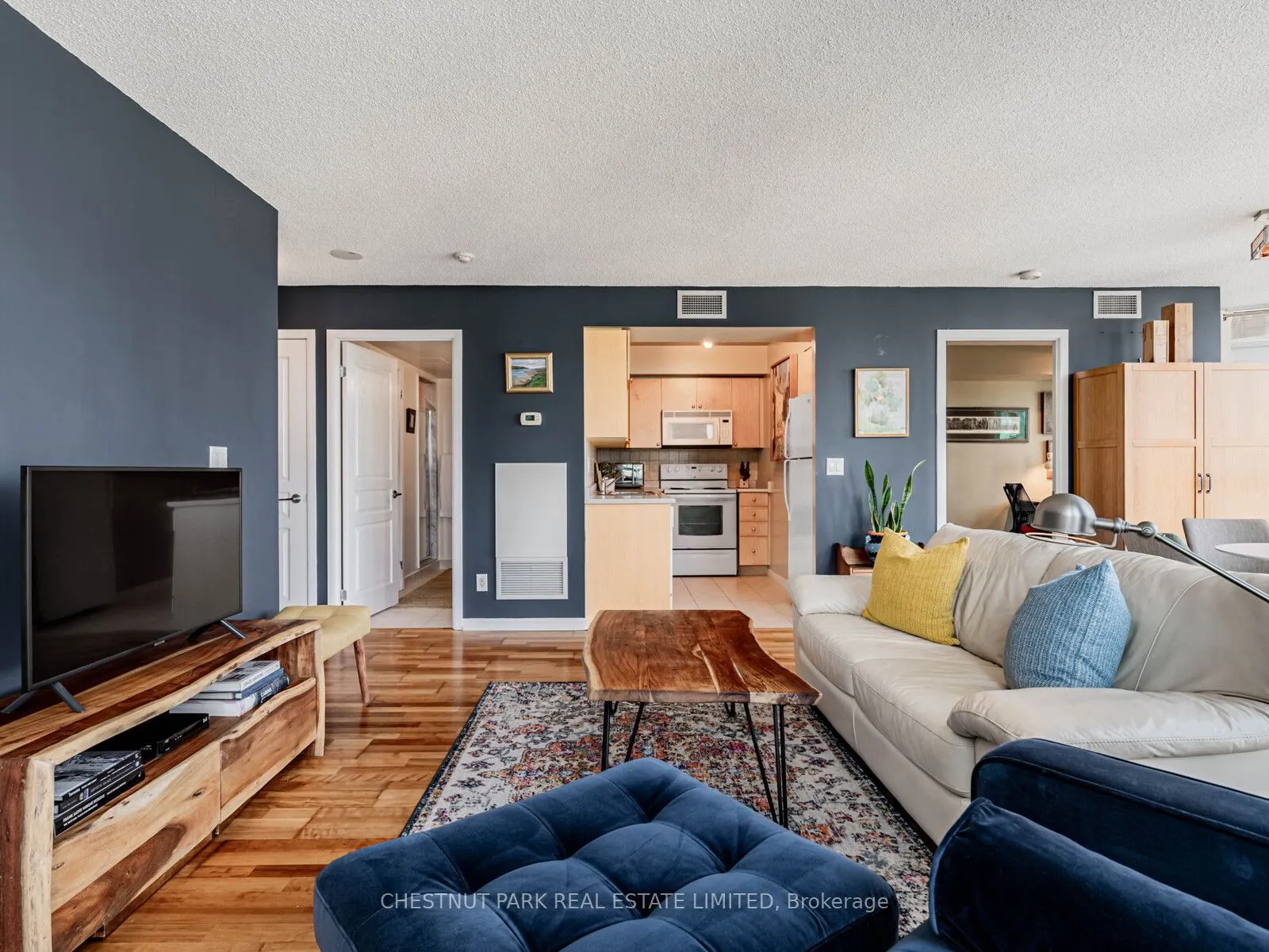 18 Yonge Street, #2211